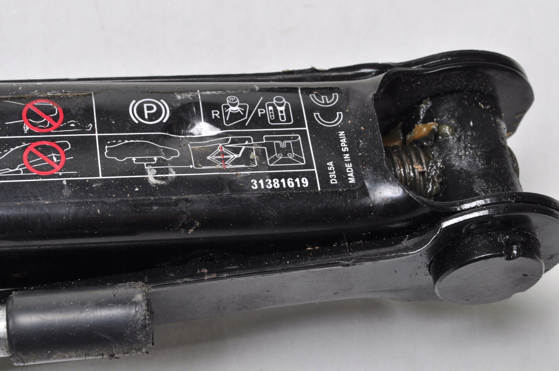 VOLVO XC70 II ZESTAW LEWAREK PODNOŚNIK KLUCZ UCHO Kod producenta 31381619