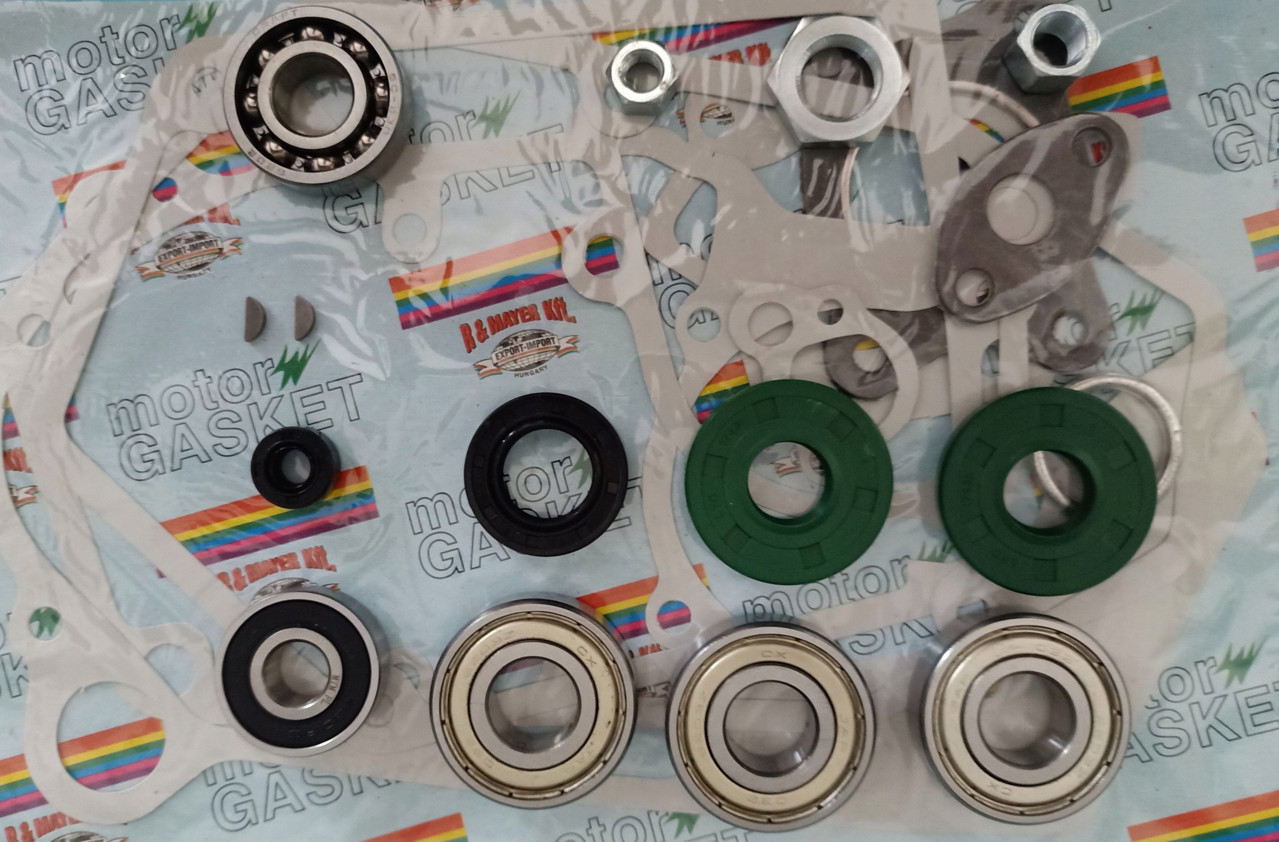 ZESTAW ŁOŻYSKA USZCZELKI USZCZELNIACZE MOTORYNKA