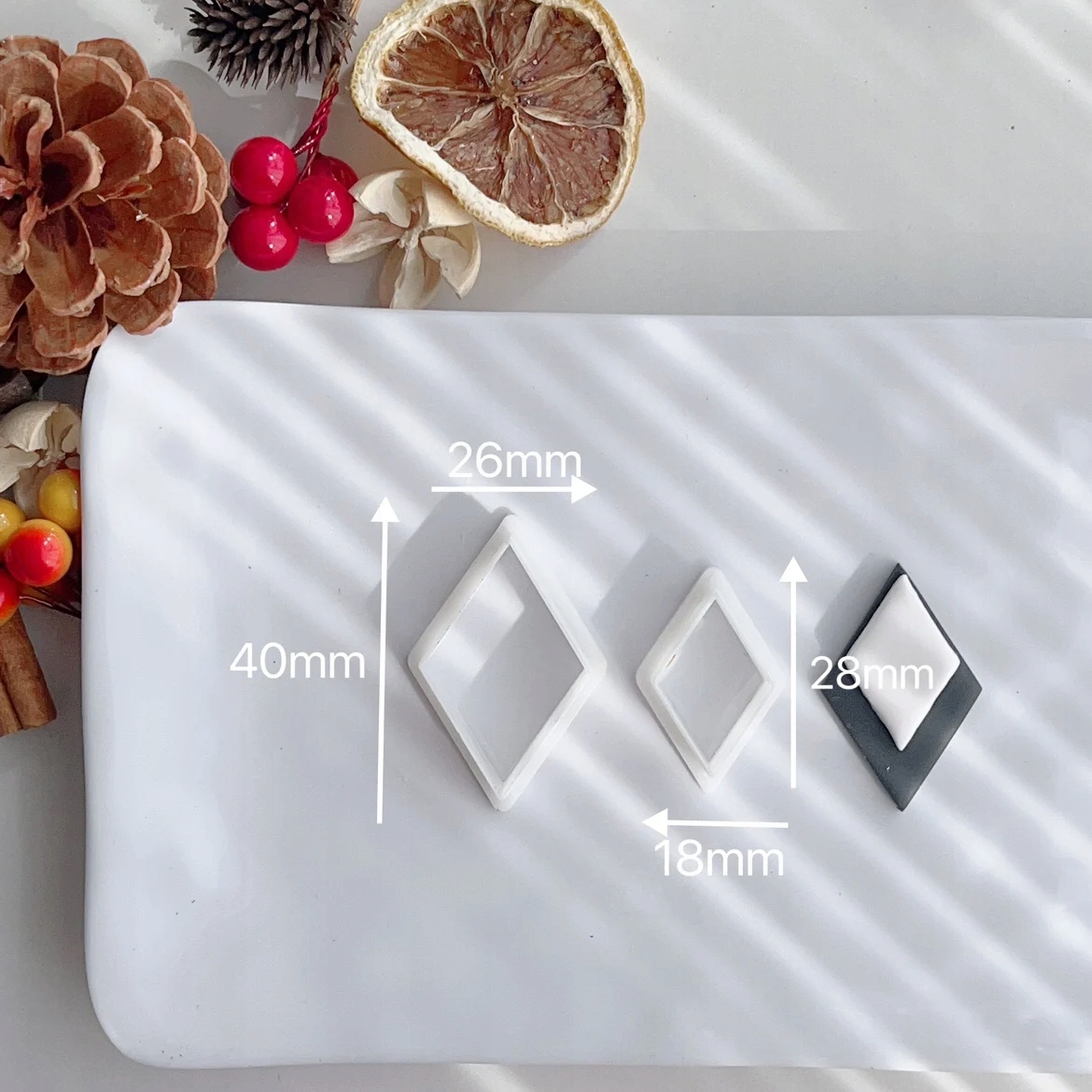 Mini Elemental Cutter Gumdrop Rounded Triangle Moon Rhombus Donut Shape Pol Cechy możliwość wykonania graweru