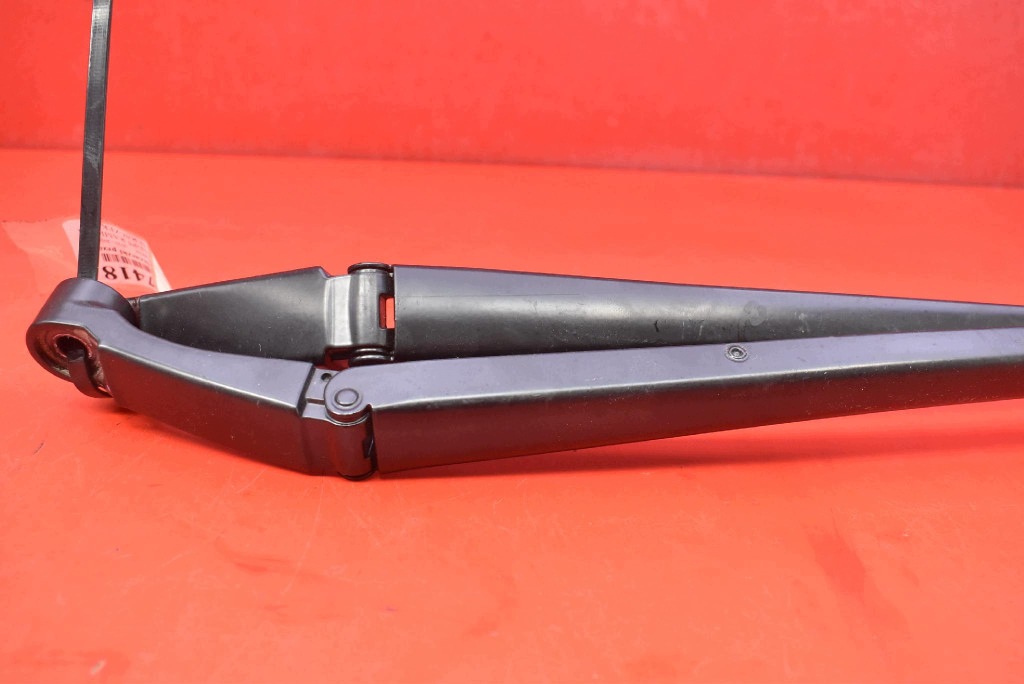 wiper arm front EU TOYOTA YARIS 4 IV 20-21