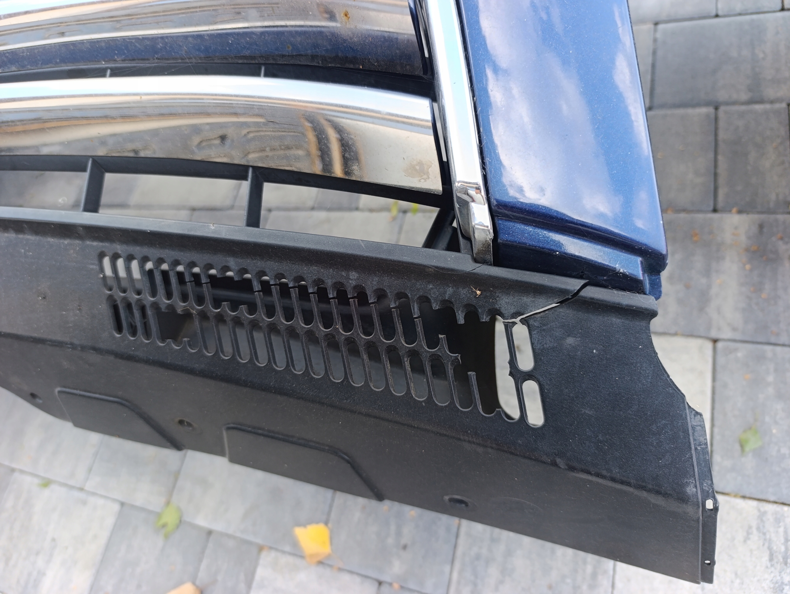 VW T5 MULTIVAN Pare chocs avant Avant Complet