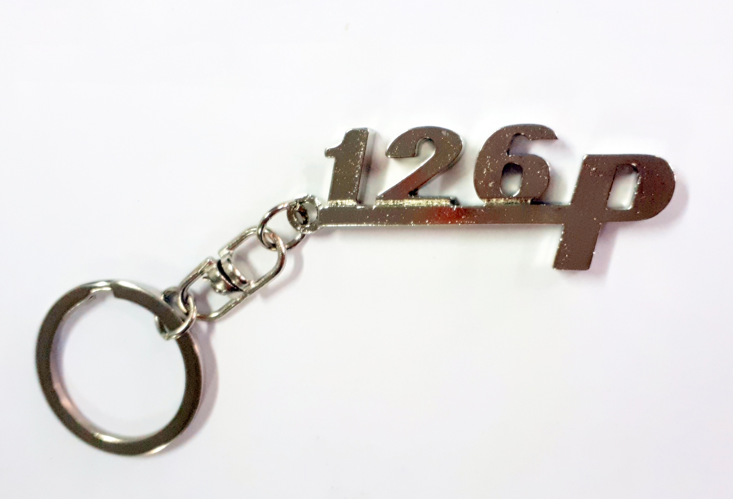 

Fiat 126p retro brelok do kluczy