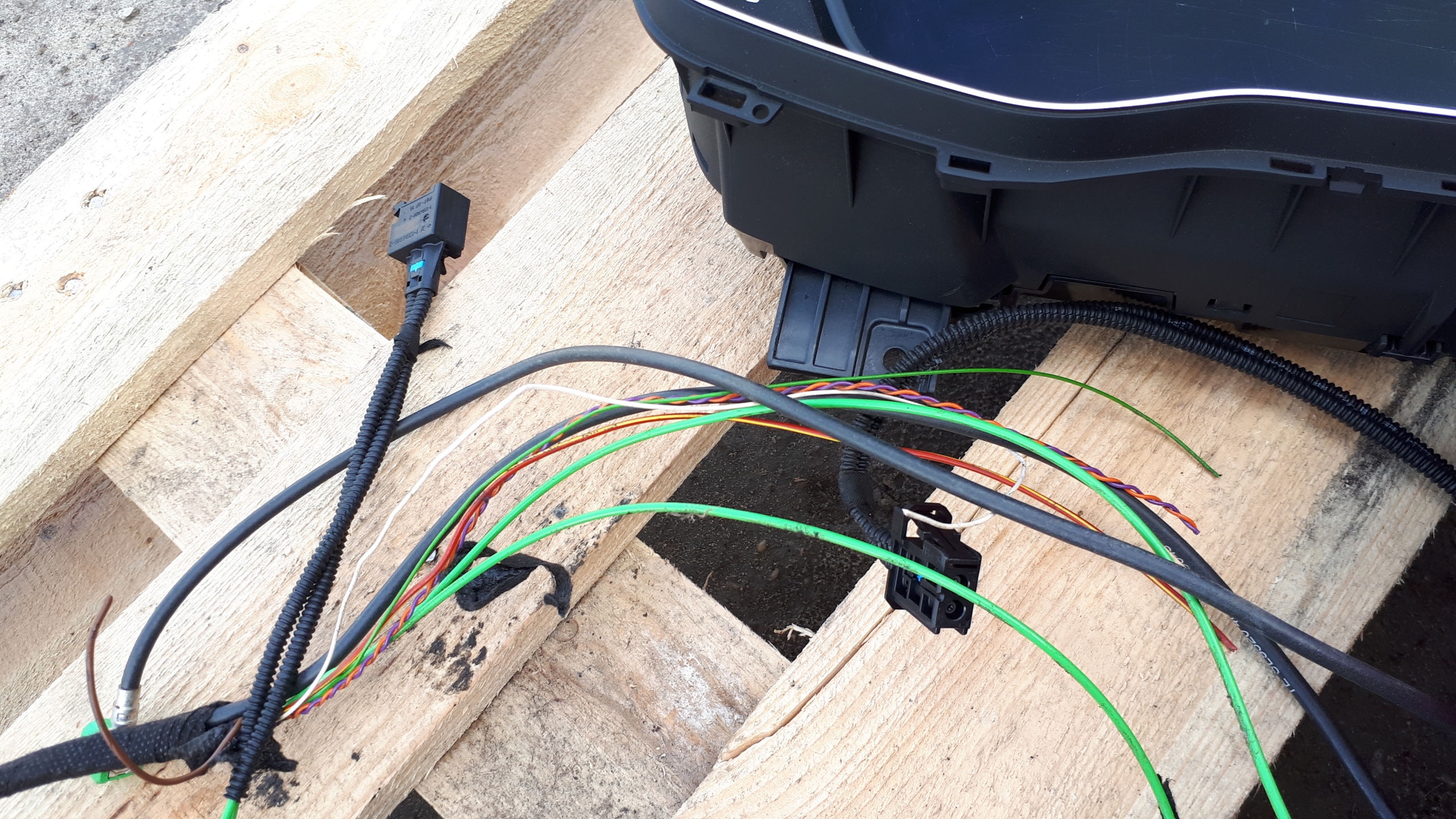A4 B9 8W dials clock VIRTUAL 8W5920790C
