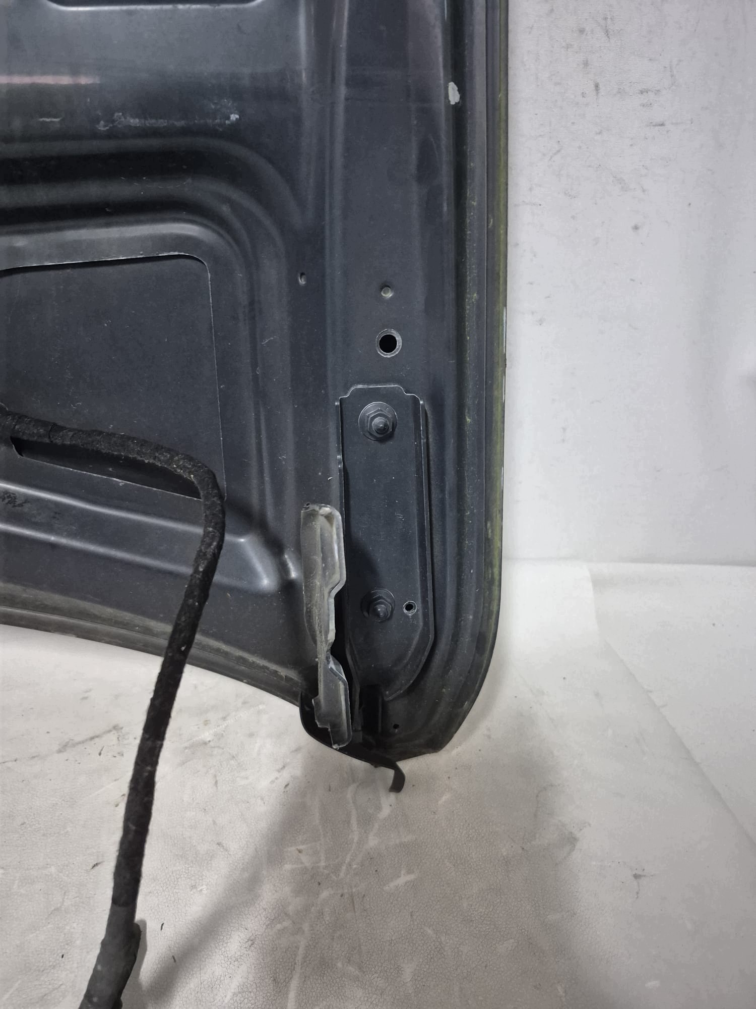 VW PASSAT B8 14-23 hinge bonnets left