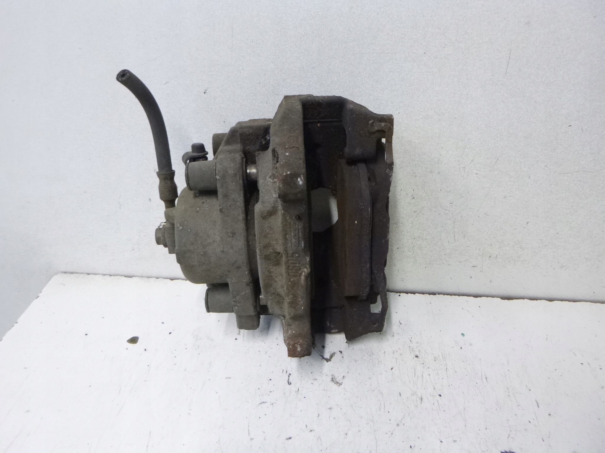 caliper brake front Opel Signum 2.2 03r.