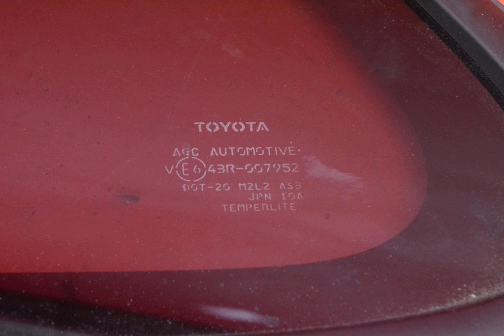 FENSTER Karoserie links heck TOYOTA YARIS 4 IV GR 20