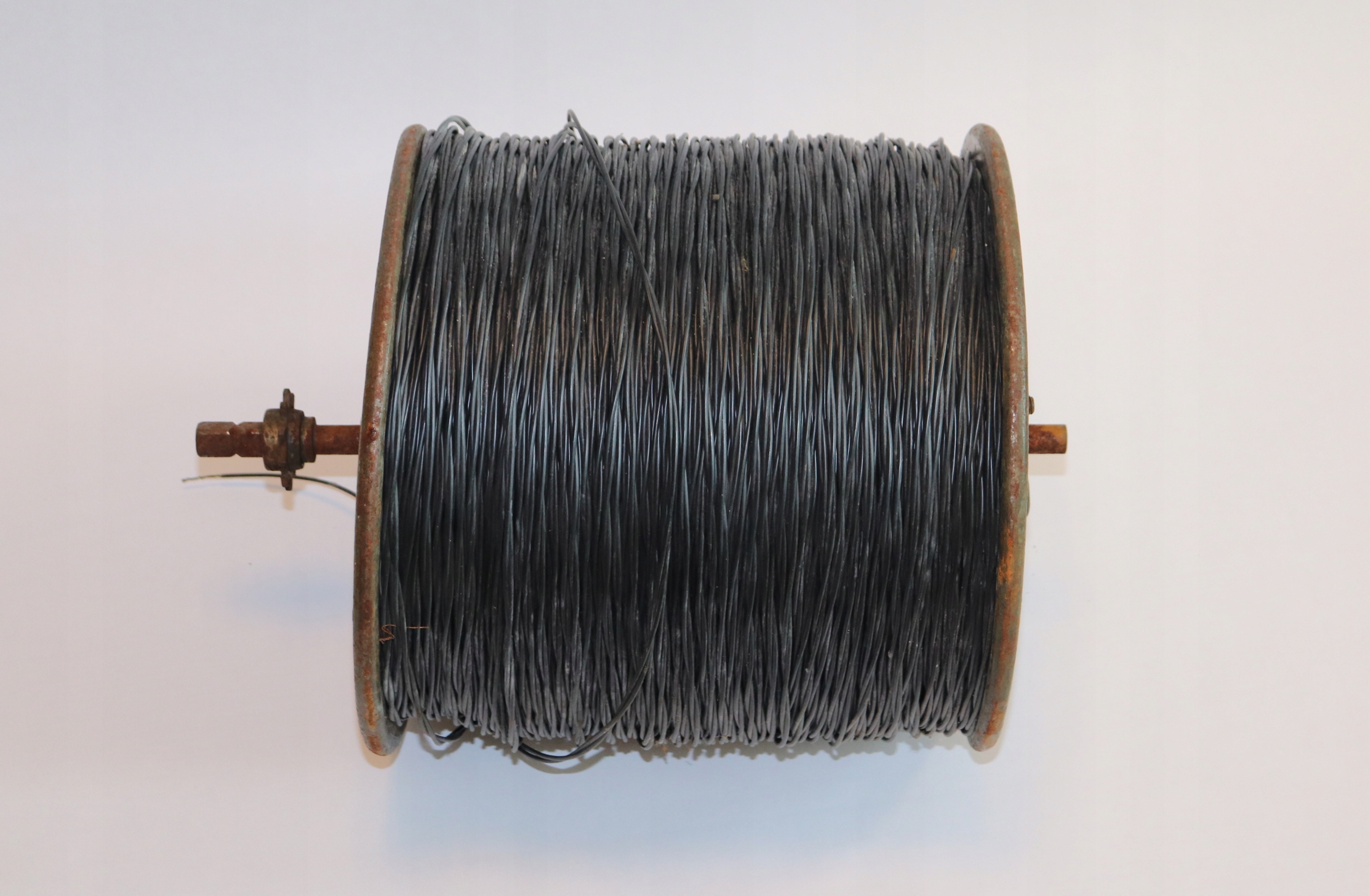 Szpula z kablem telefonicznym kabel PKL 800m EAN (GTIN) 87210954631239