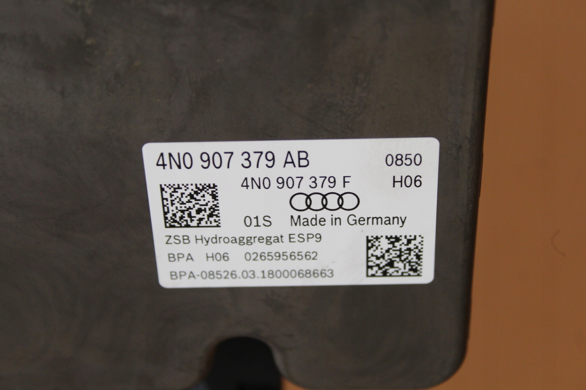 насос ABS Audi A8 4N D5 4N0614517AM