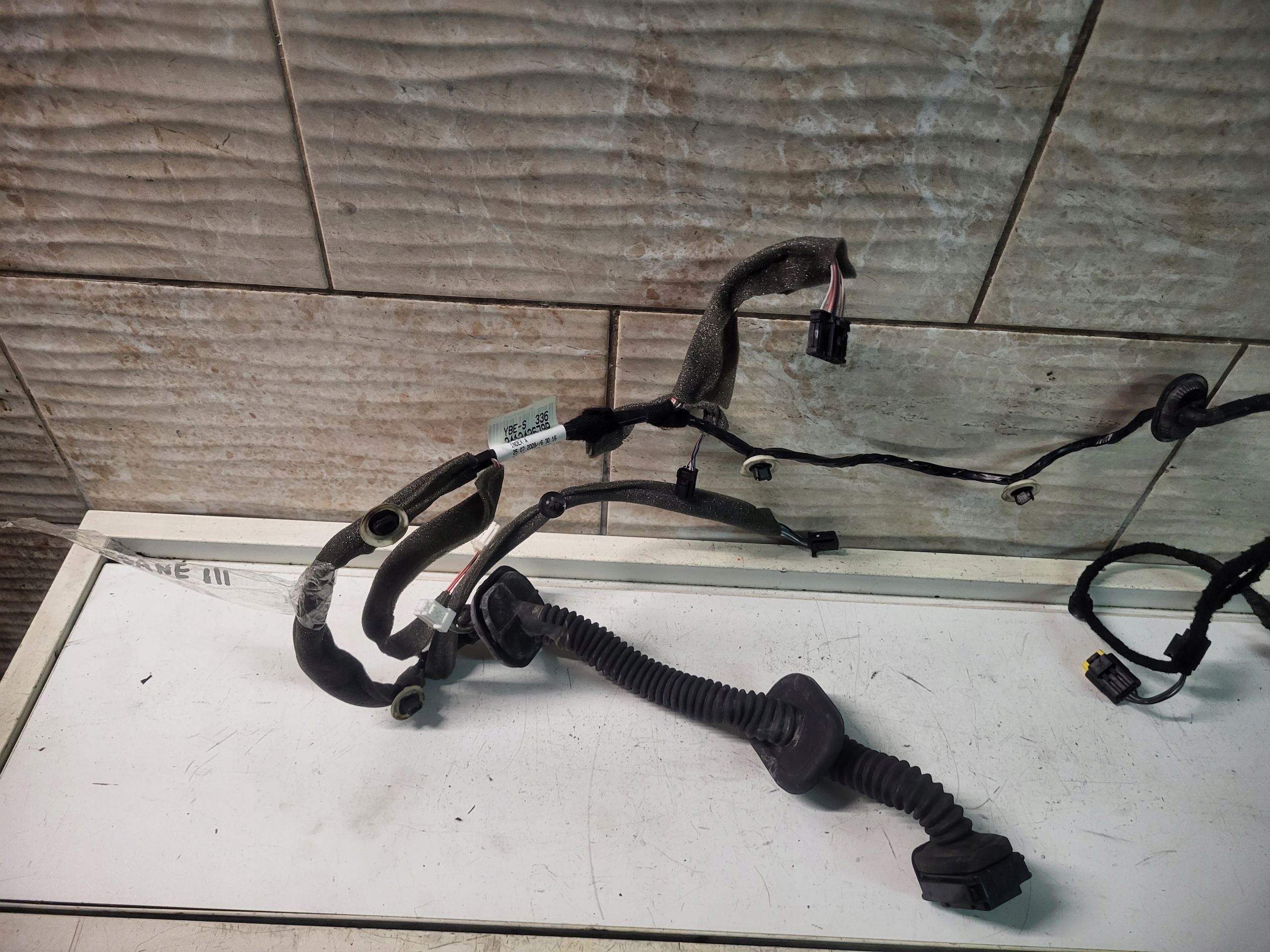 bundle wiring door right front RENAULT MEGANE III 241242679R