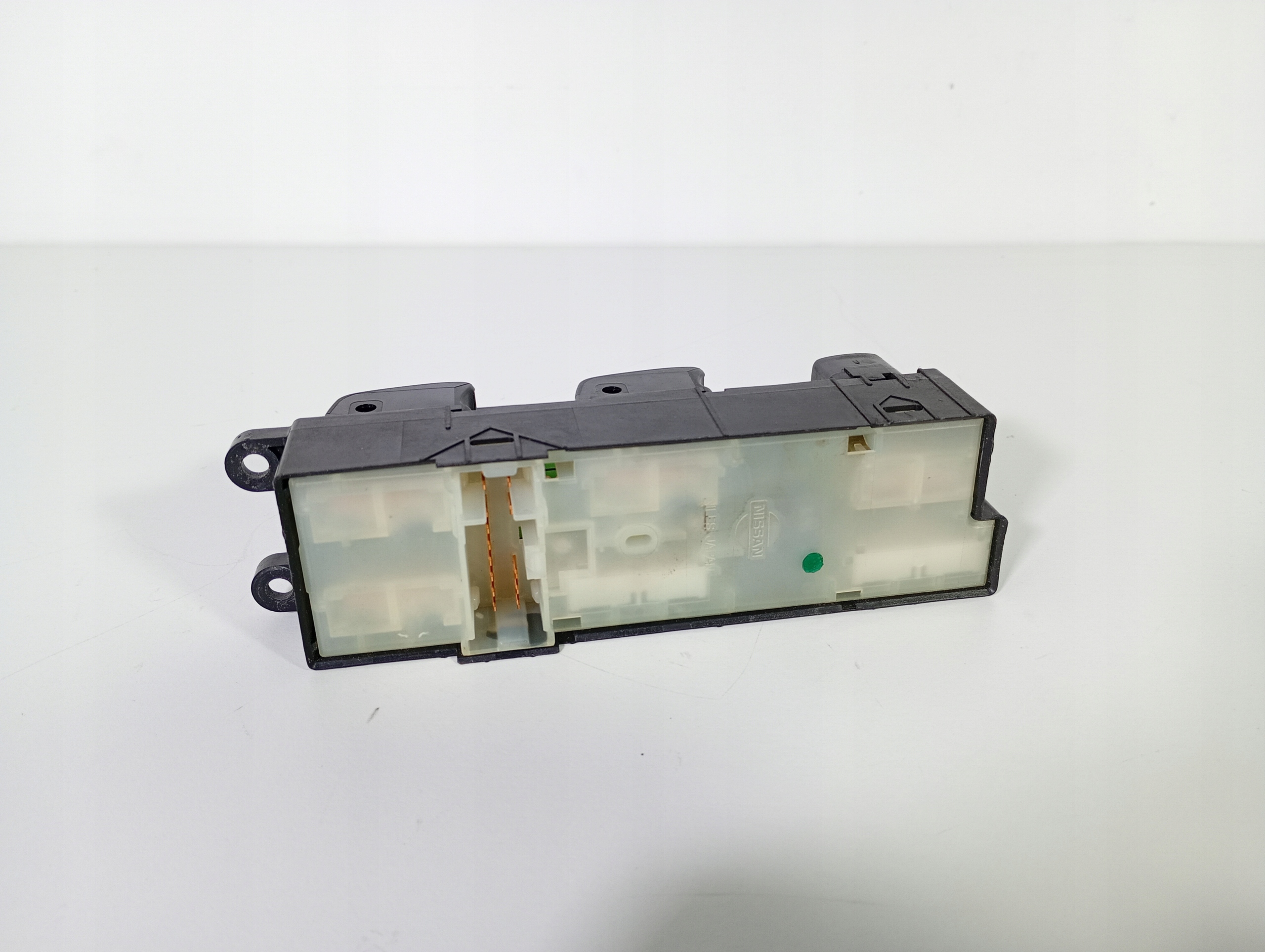Nissan Almera N16 00-06 switch switch regulation PANEL of the window