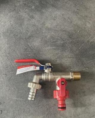 Levně Kulový Ventil 1/2"X 3/4"X3/4"