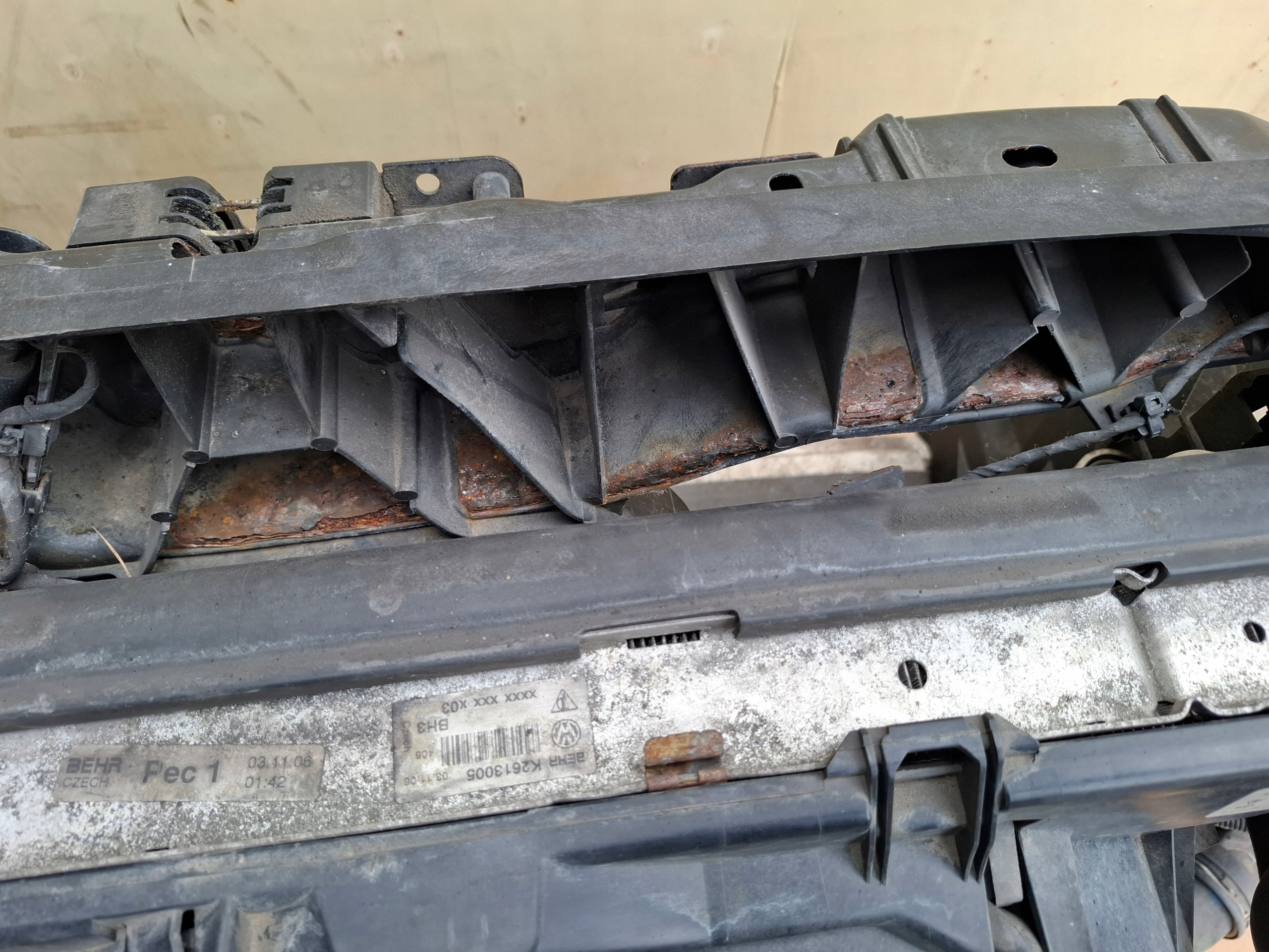 support panel for radiators AUDI Q7 4L 3.0 TDI 06r complete