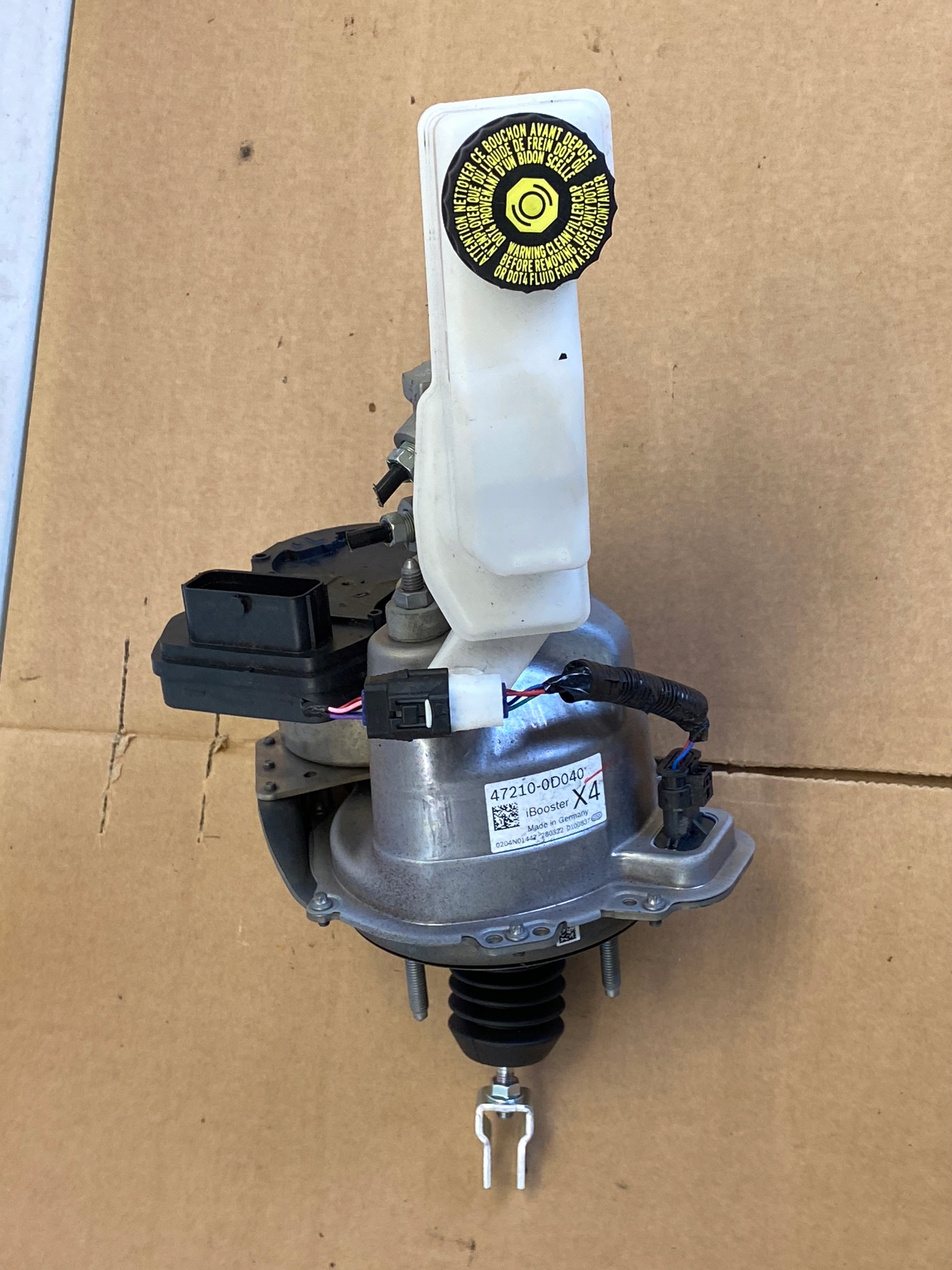 47210-0D040 - YARIS IV ТОРМОЗНОЙ ЦИЛИНДР СЕРВОПРИВОДА ВЕЛИКОБРИТАНИИ