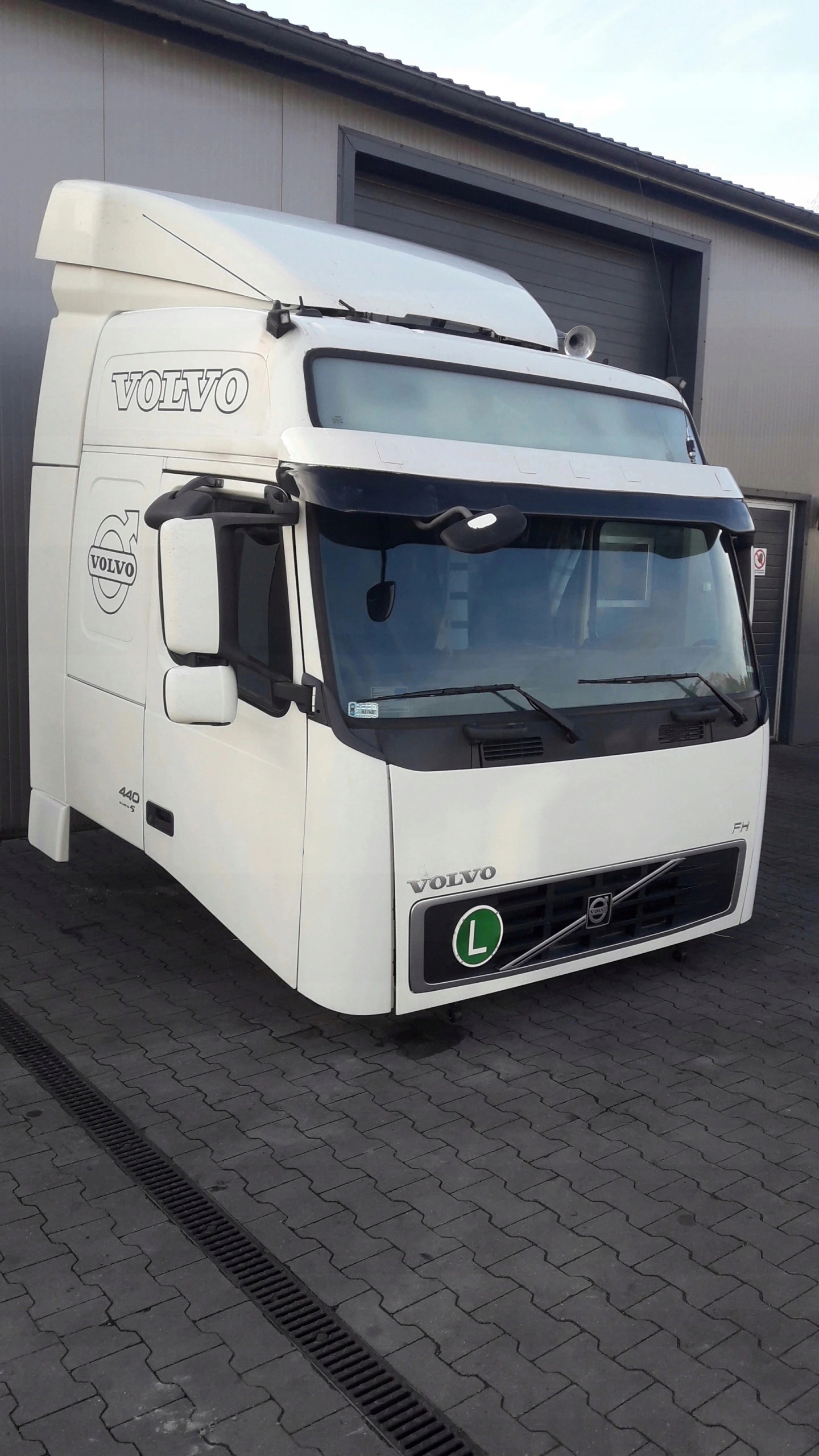 VOLVO FH13 KABINA KOMPLETNA GLOBETROTTER Car type Trucks