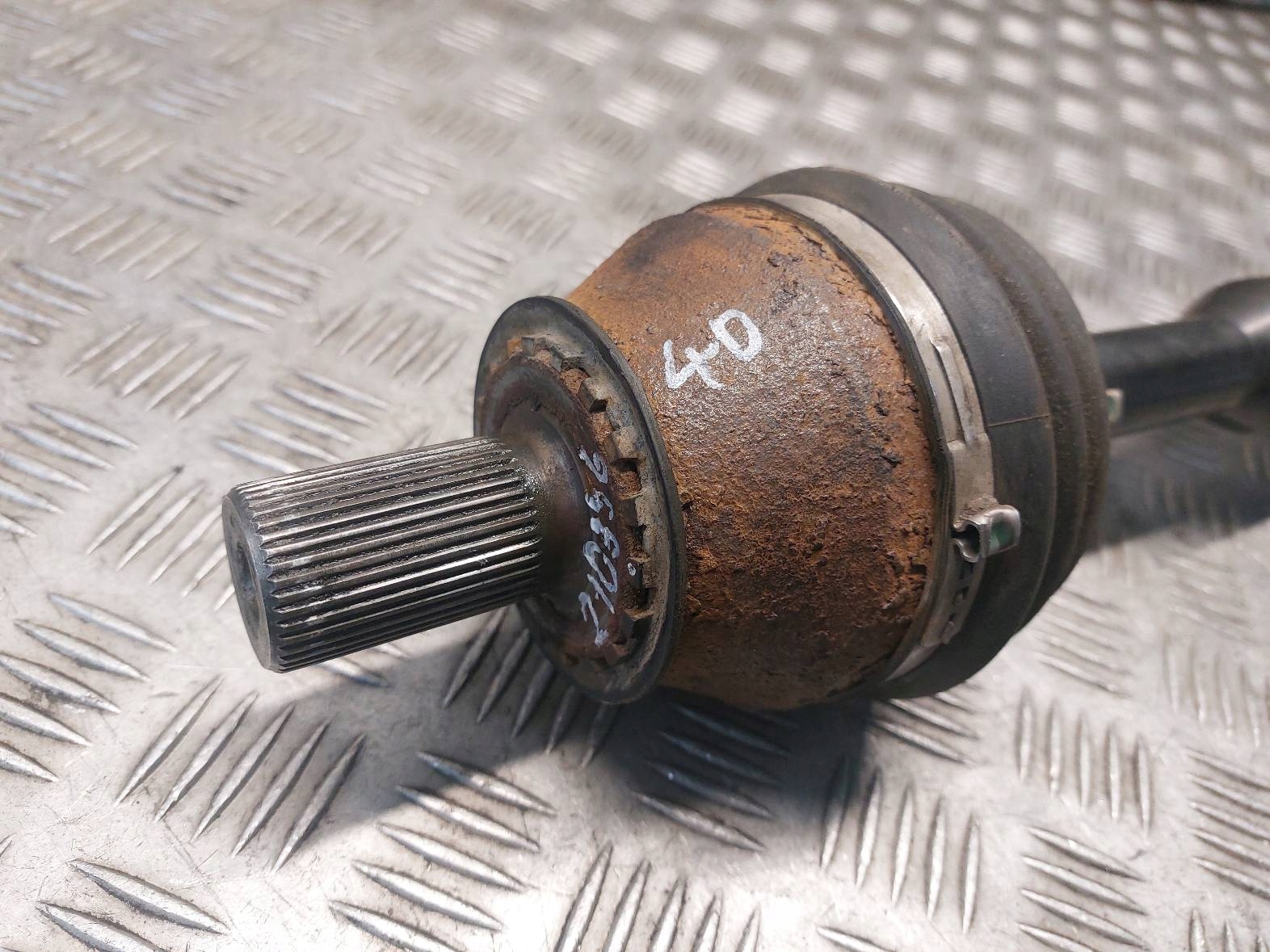 semi-axis left front 6B VOLVO XC60 and 2.4 D5 MANUAL AWD 31367535