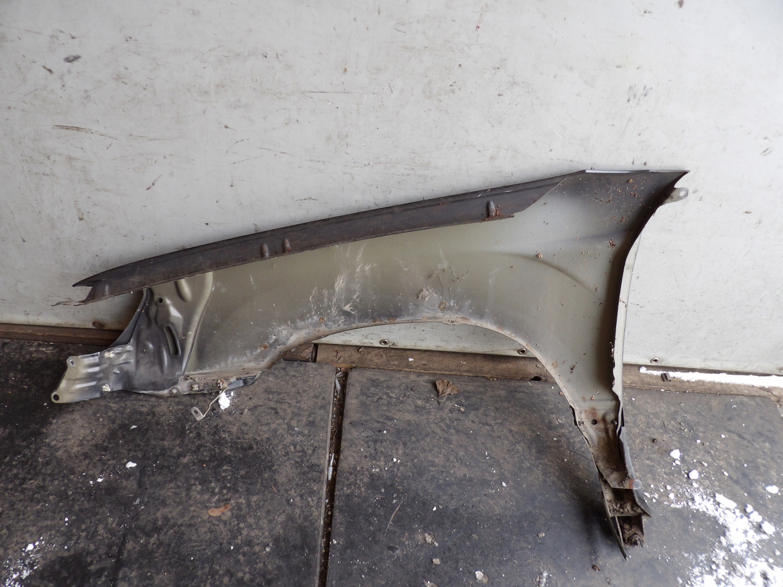 Subaru Forester II fender front right
