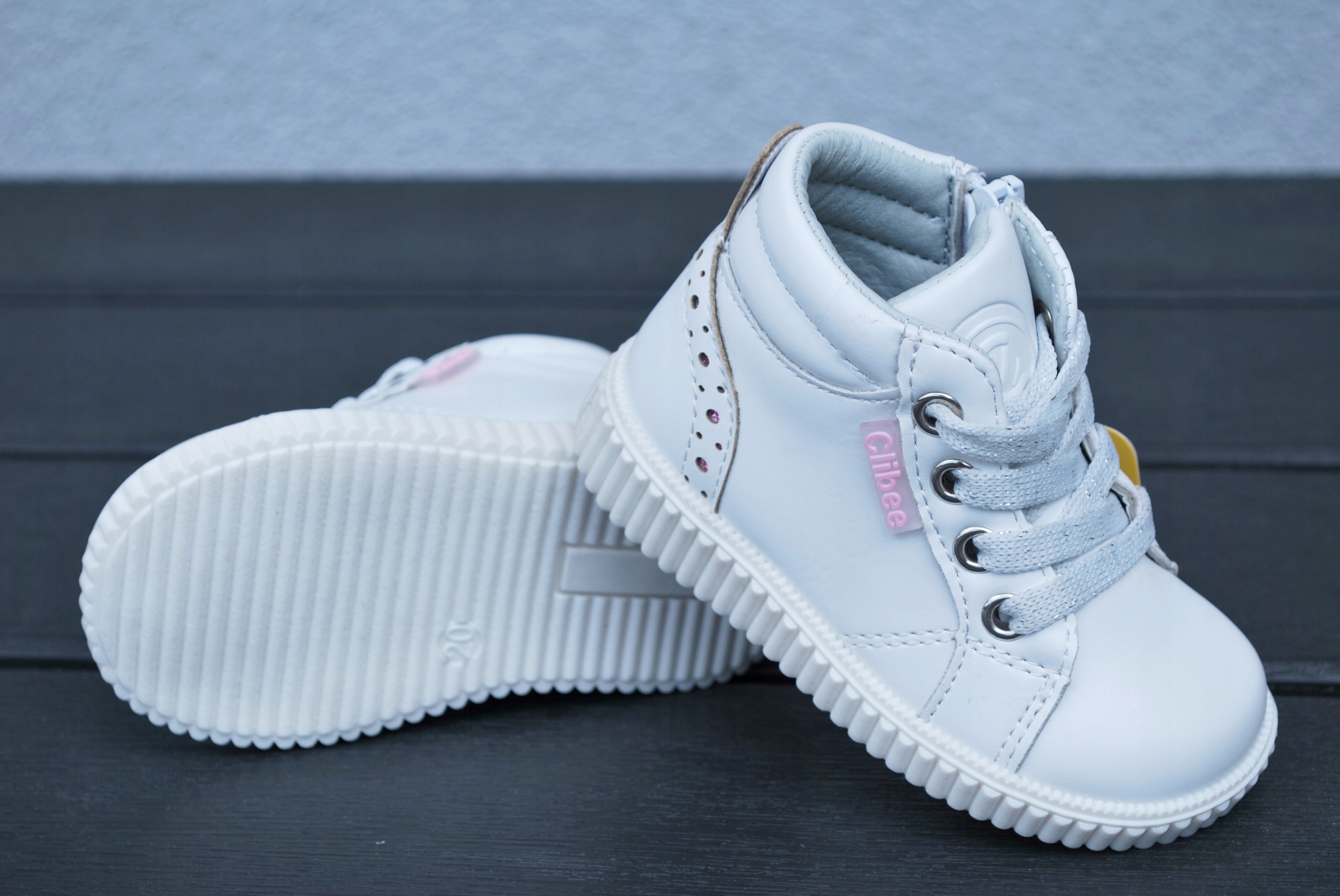 TRZEWIKI NA SUWAK wkł.skóra profil r.22 / 14cm Kod producenta P-364