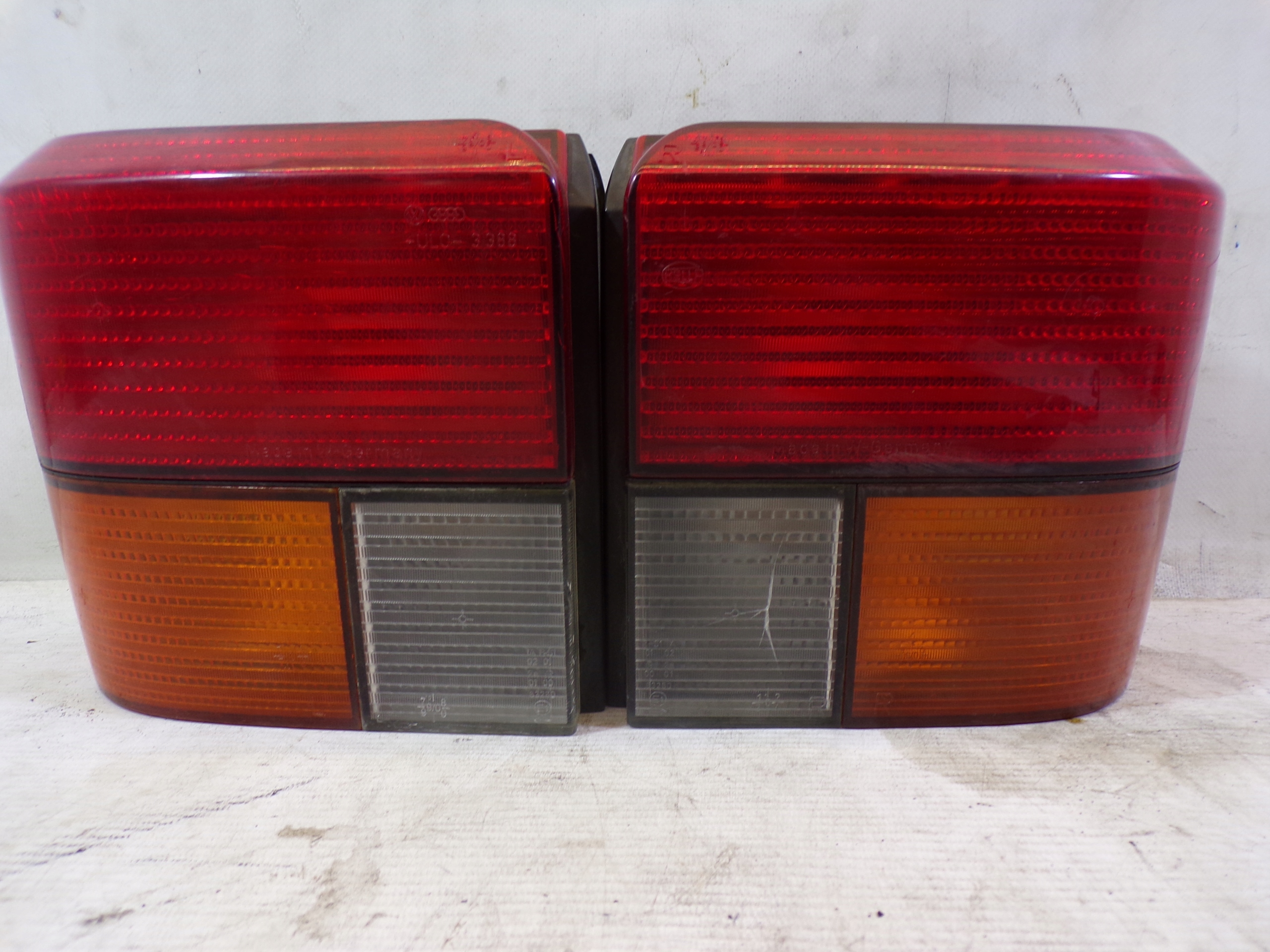 lights rear. rear part left right VOLKSWAGEN TRANSPORTER T4 (1) (K1)