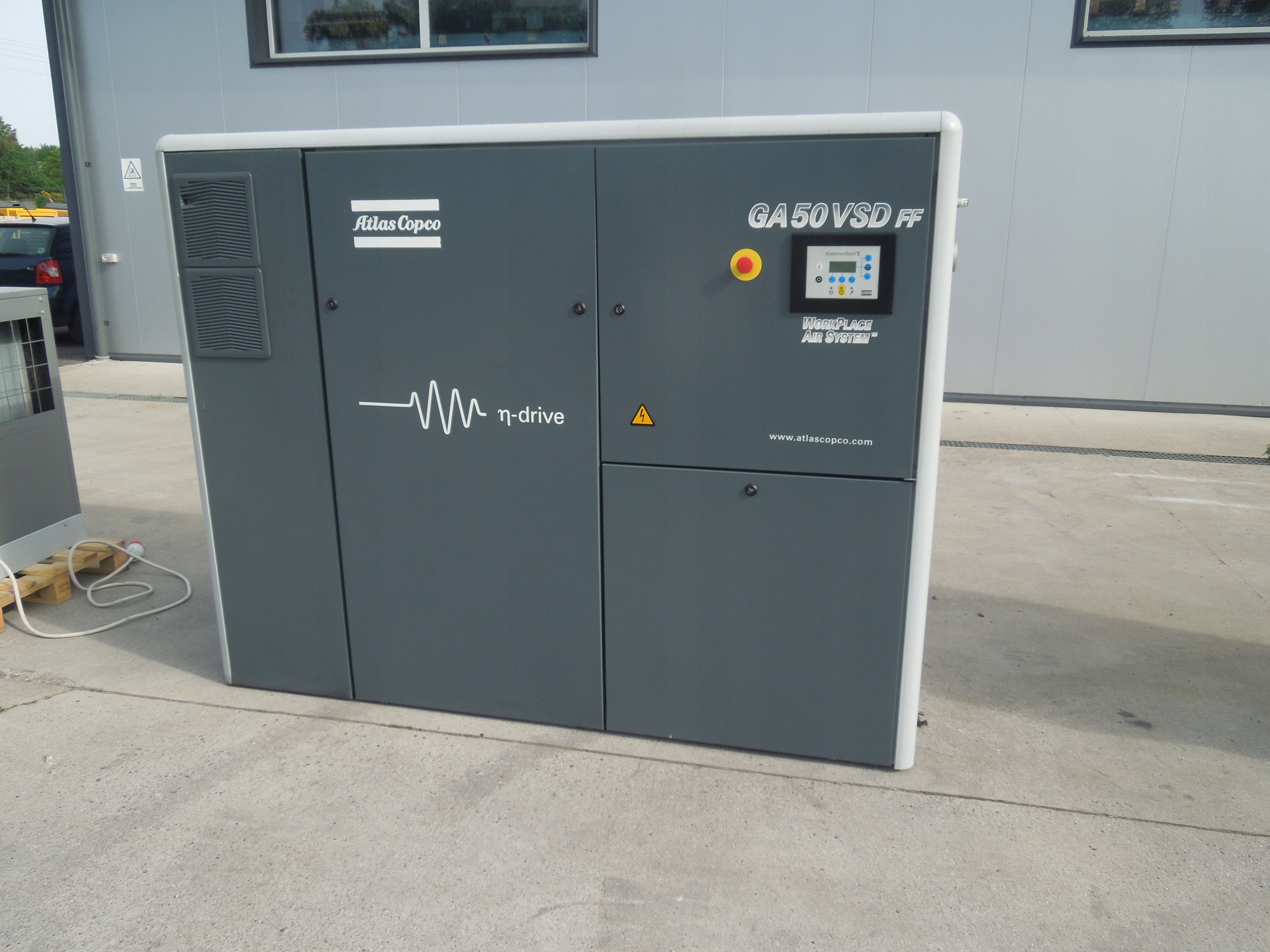 SPRĘŻARKA ŚRUBOWA ATLAS COPCO GA50VSDFF 50Kw