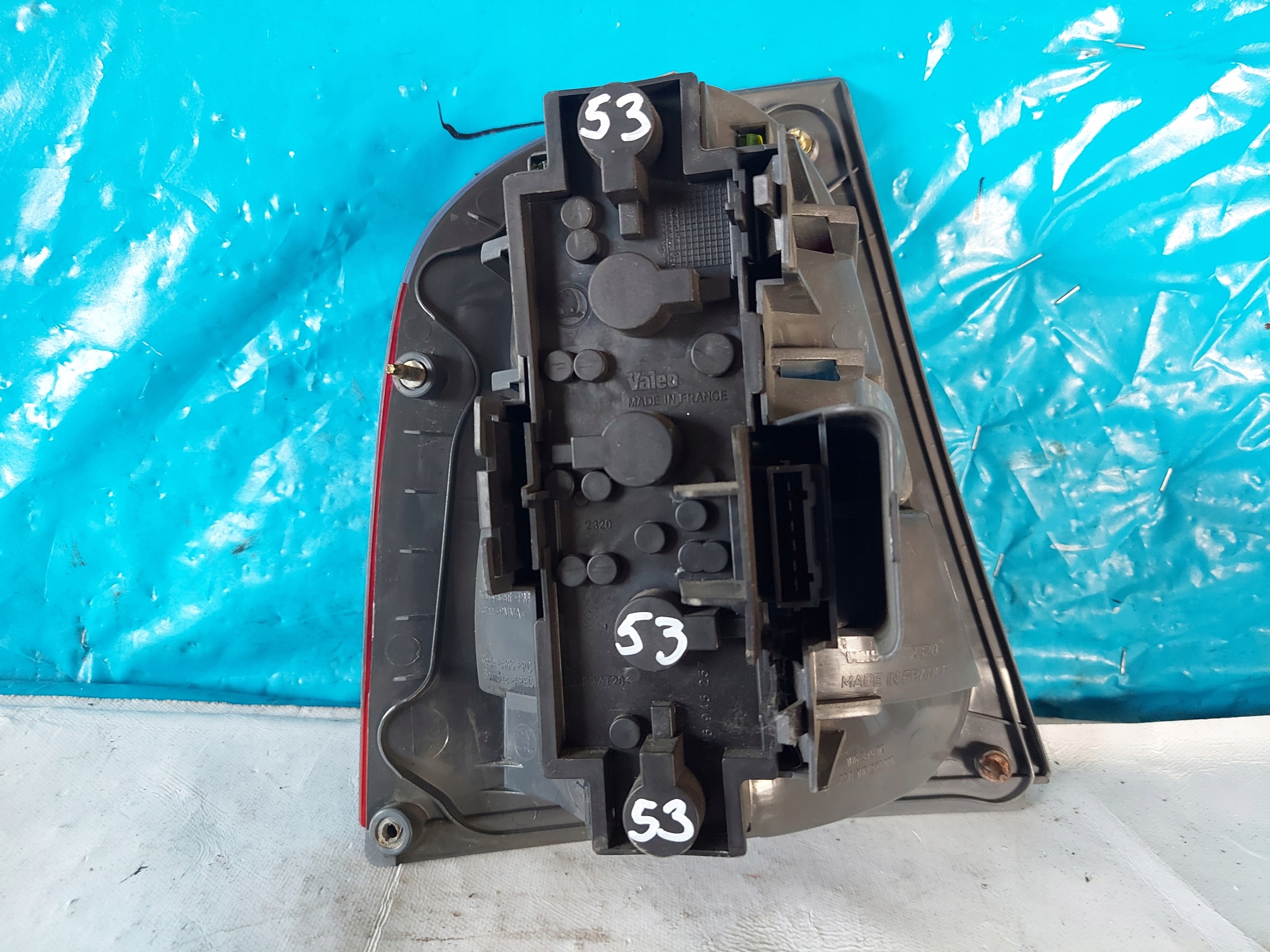 light OCTAVIA and HB 1U6945112 right rear part