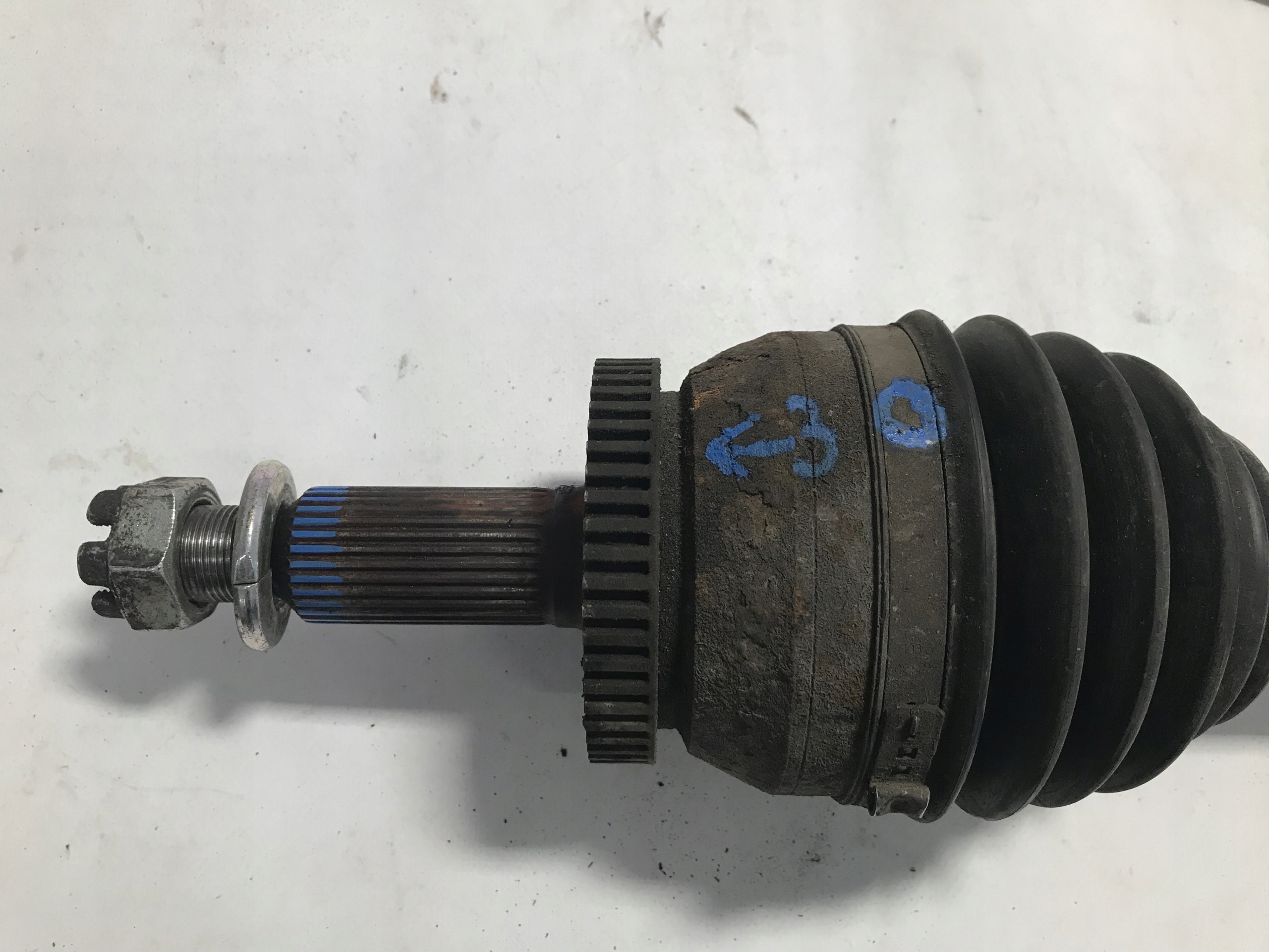 semi-axis left short. KIA SORENTO II XM 09- 2.2 CRDI