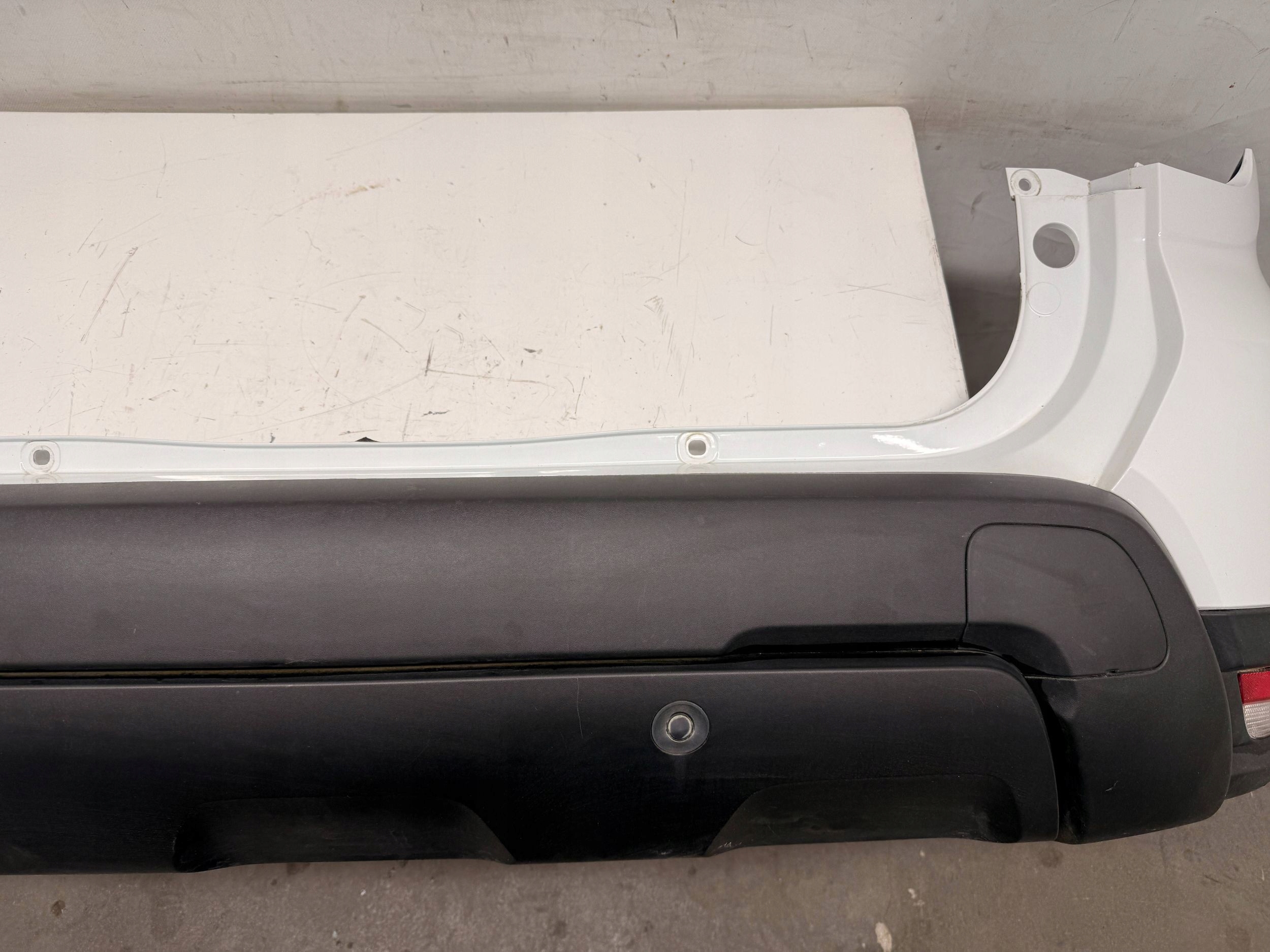 Dacia Duster II bumper rear part rear 4x PDC DV369