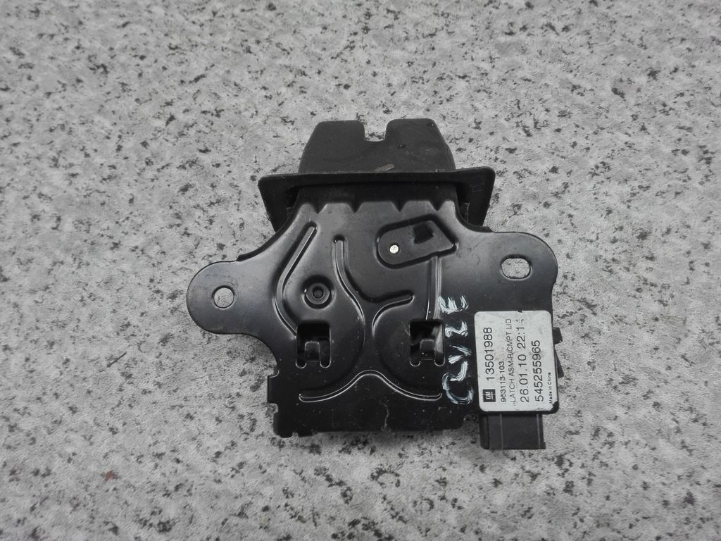 13501988 - ЗАМОК БАГАЖНИКА-CHEVROLET CRUZE SEDAN