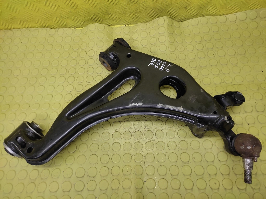 MERCEDES W202 2.0 D arm left front