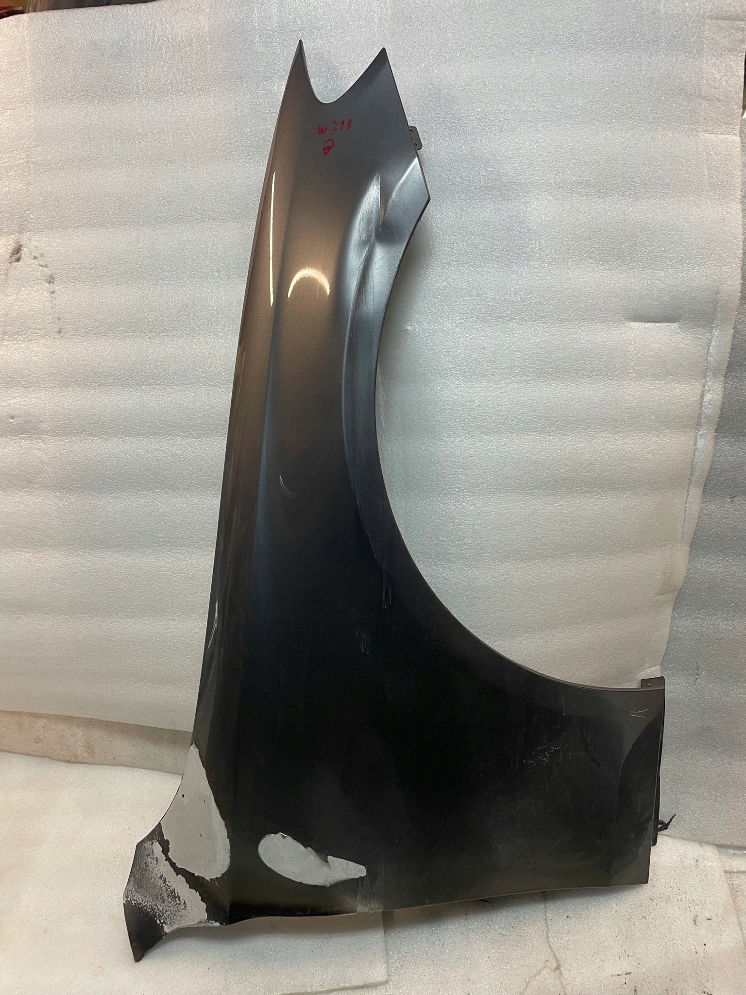 BLOTNIK PRAWY PRZOD MERCEDES W213 ORG FV