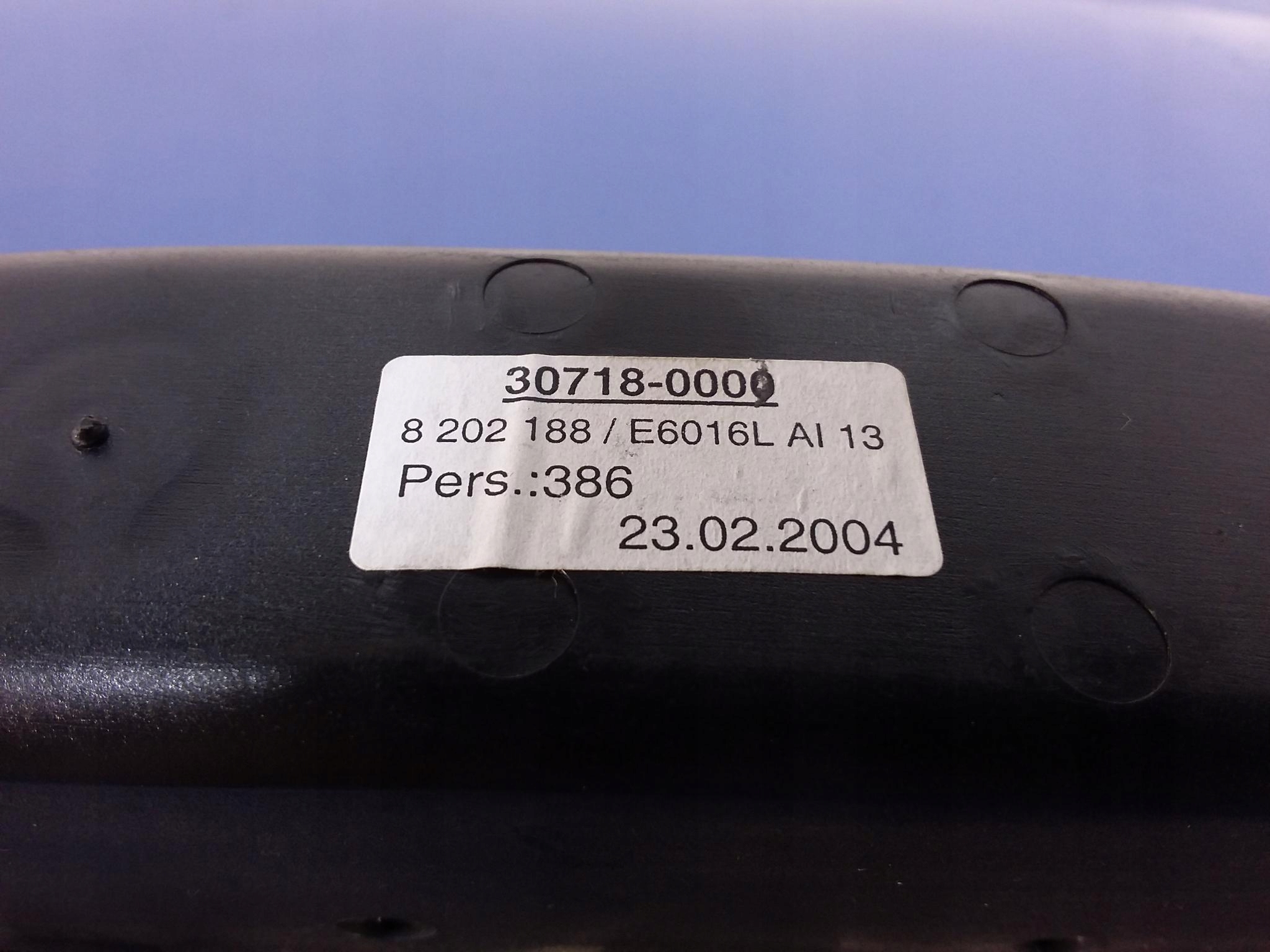 BMW 3 E46 бардачок полка консоли 8202188