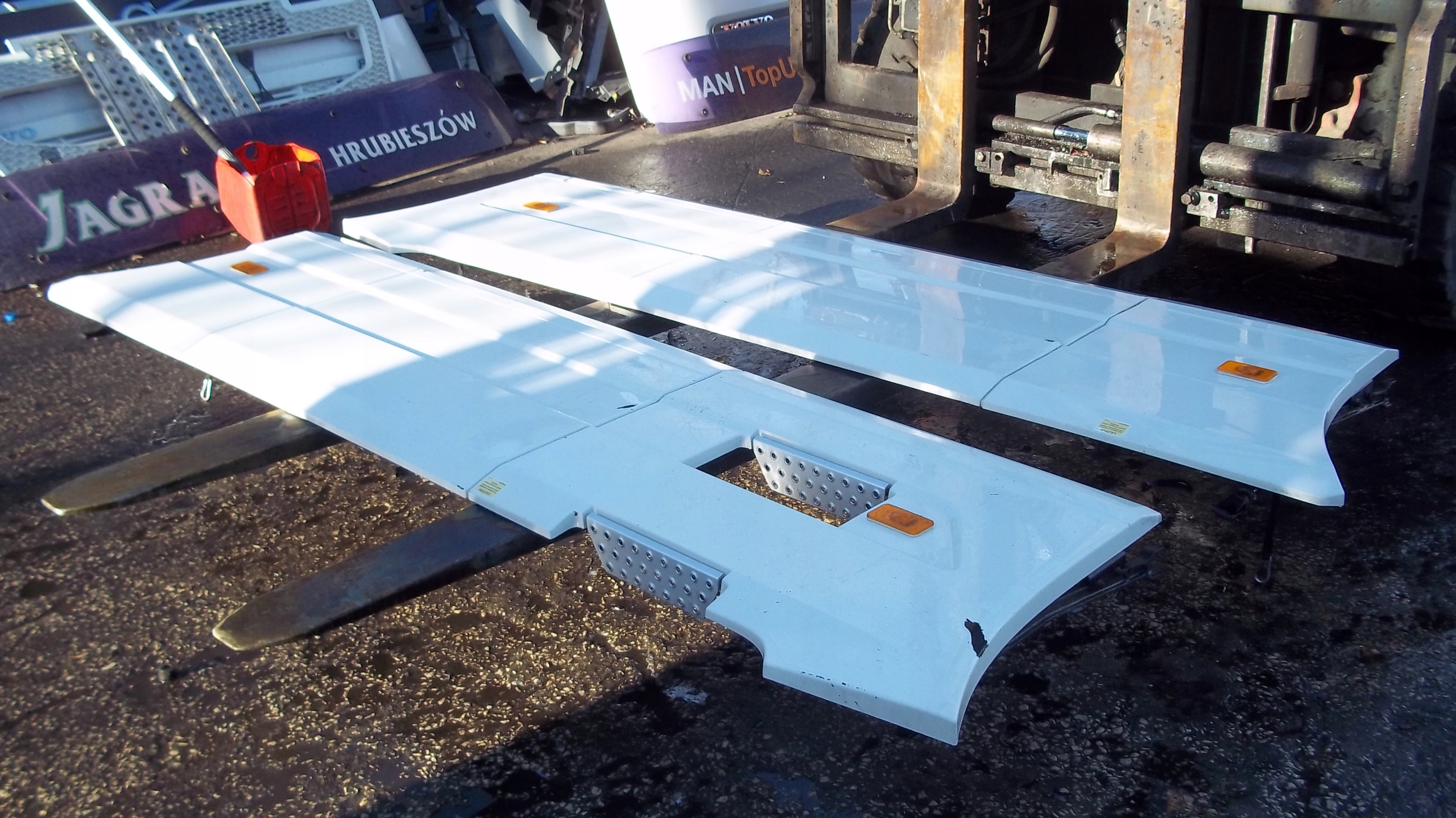 82219085 84046531 - МІЖОСЬОВІ ЩИТКИ VOLVO FH4