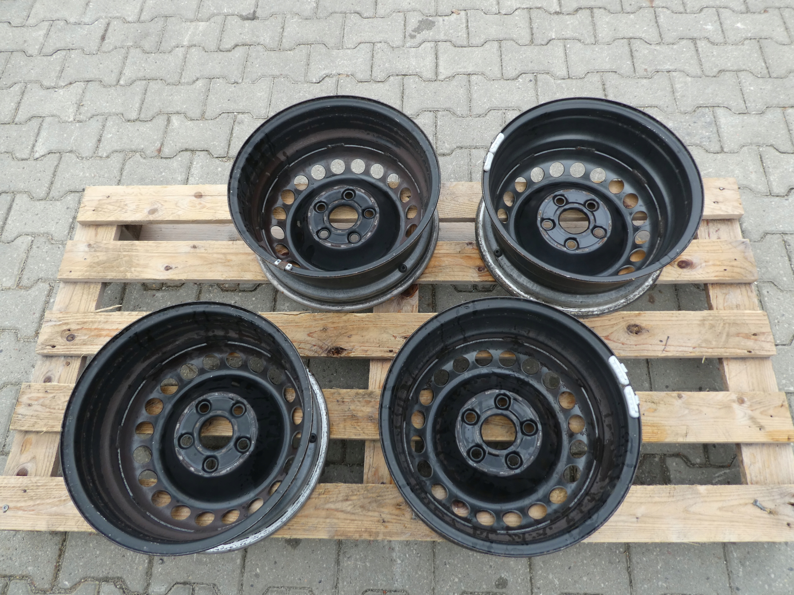 VW T5 CERCHI Ferro 7H0601027D 6.5JX16 ET51