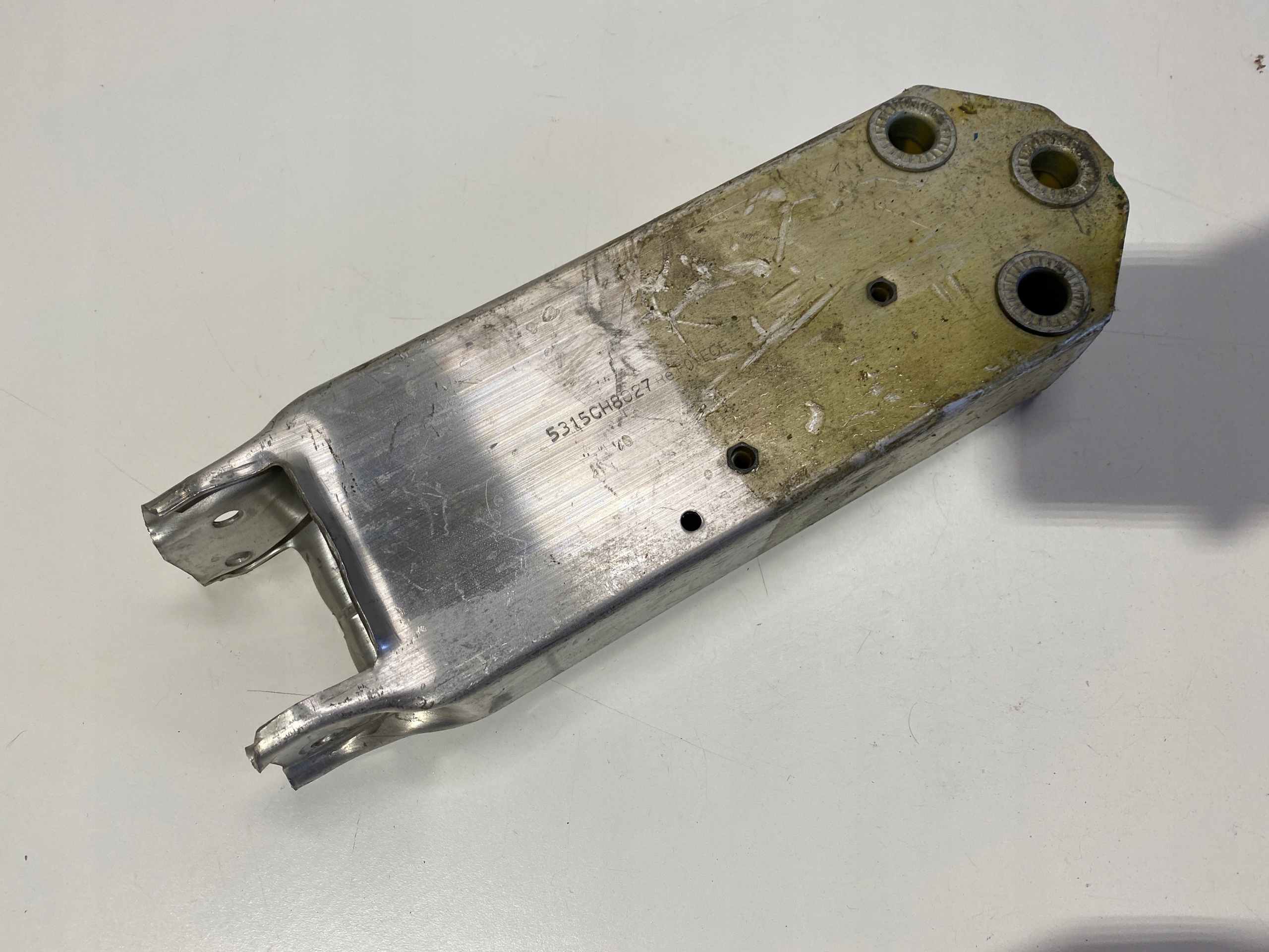 ORYGINALNA STREFA ZGNIOTU BMW 7 F01 PRAWA SZTYCA