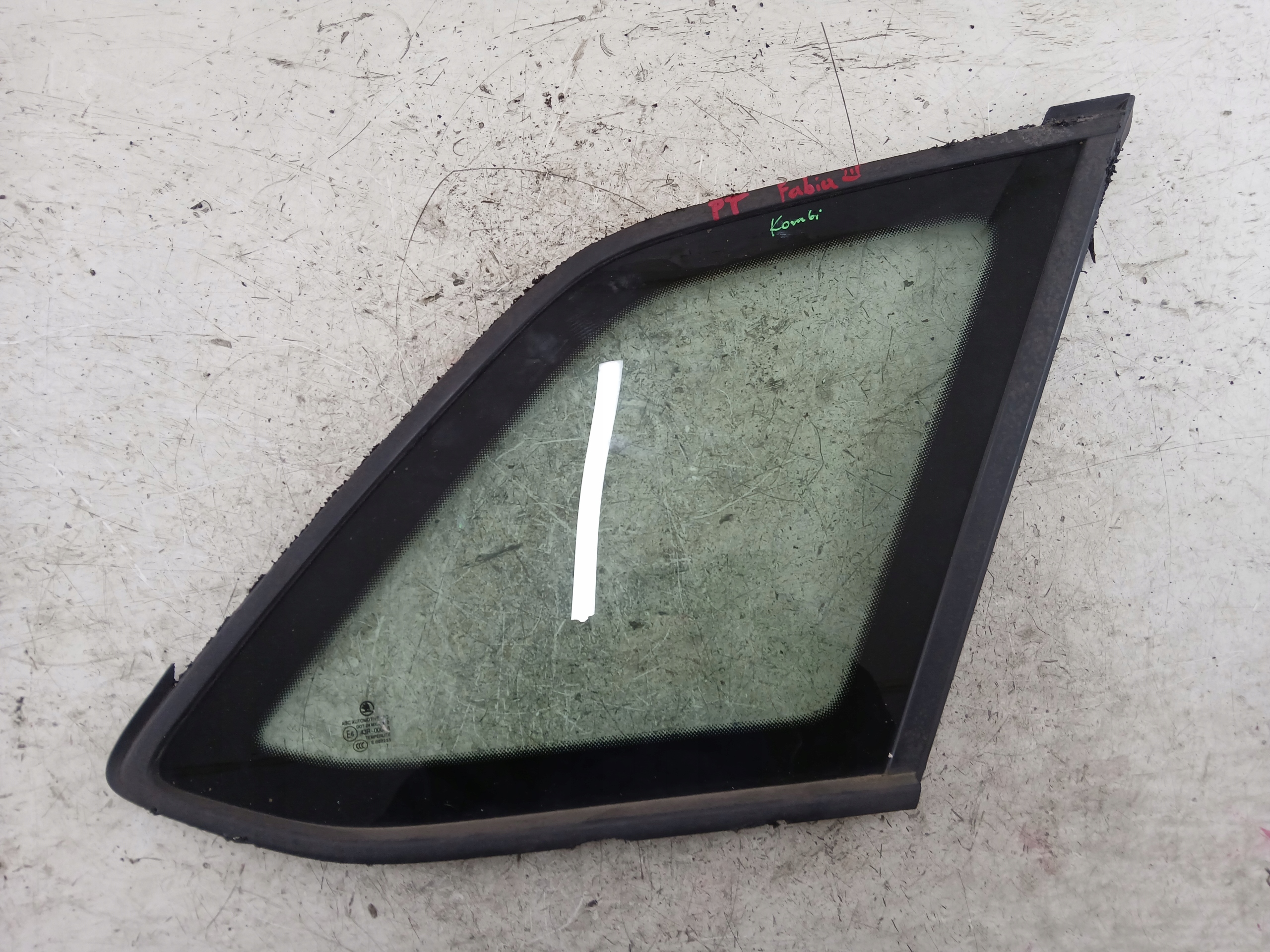 SKODA FABIA III KOMBI window bodywork right rear part