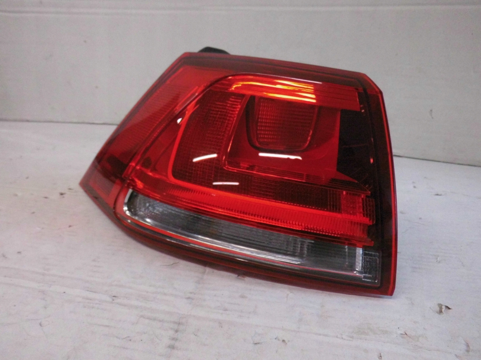 фонарь левый vw GOLF VII 7 HB 5G0945095M