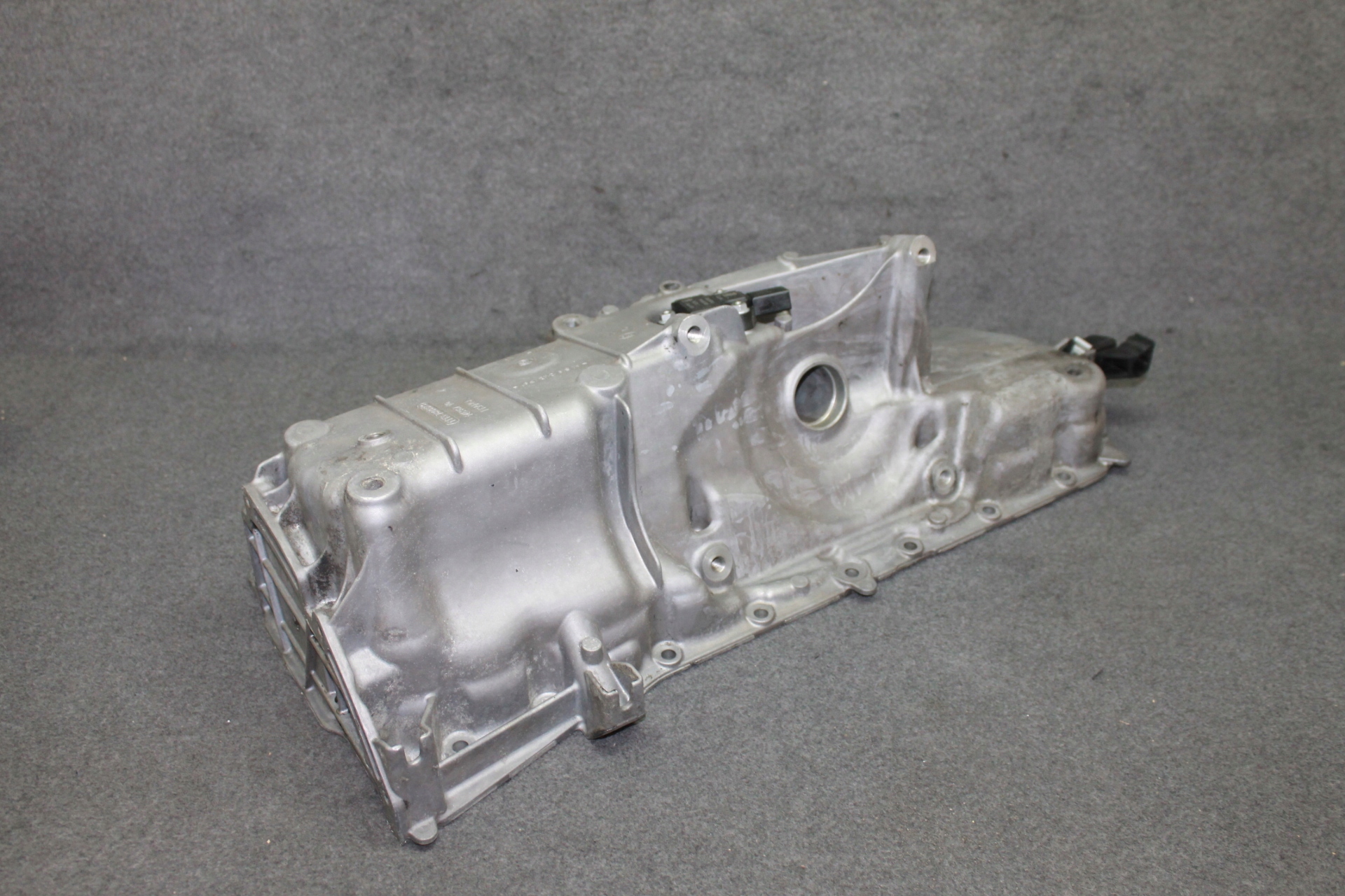 BMW E90 E91 E92 3.0D N57D30A - ölwanne oil Sensor X-DRIVE - 7800323