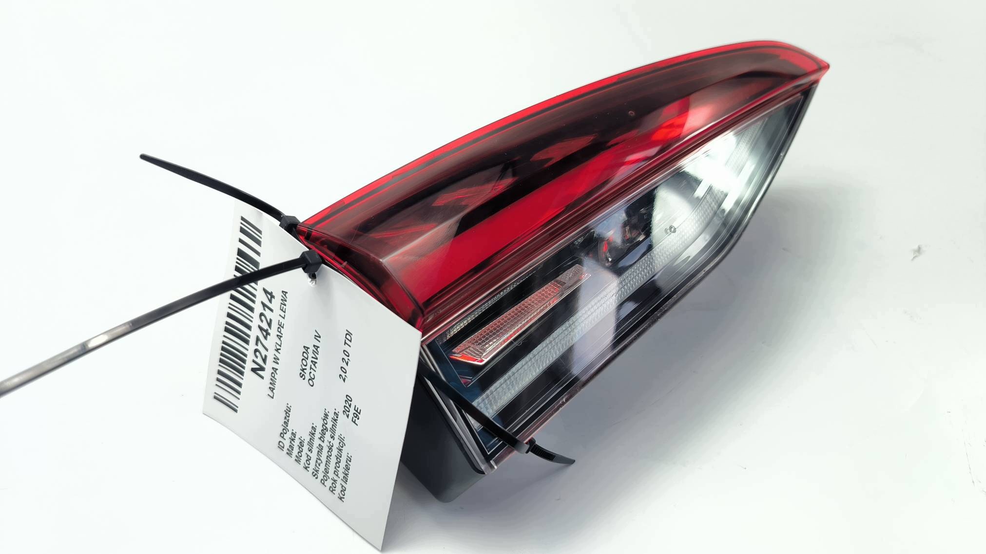 light to the bonnet left SKODA OCTAVIA IV