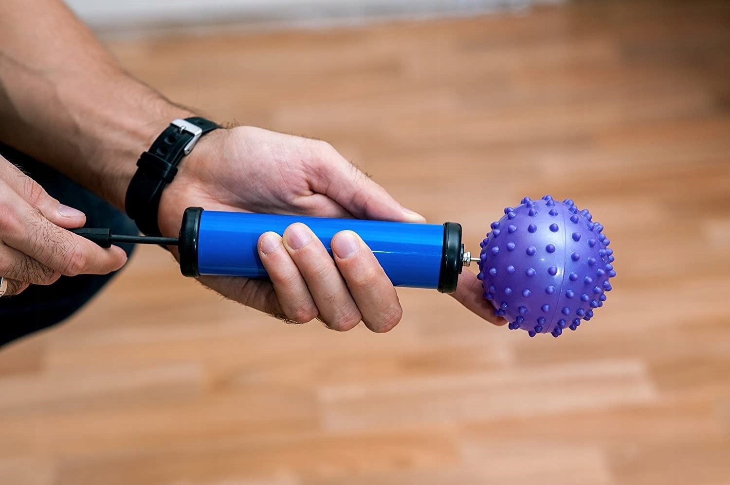 POMPKA RĘCZNA DO PIŁKI + 2 KOŃCÓWKI 24 CM Rodzaj ręczne