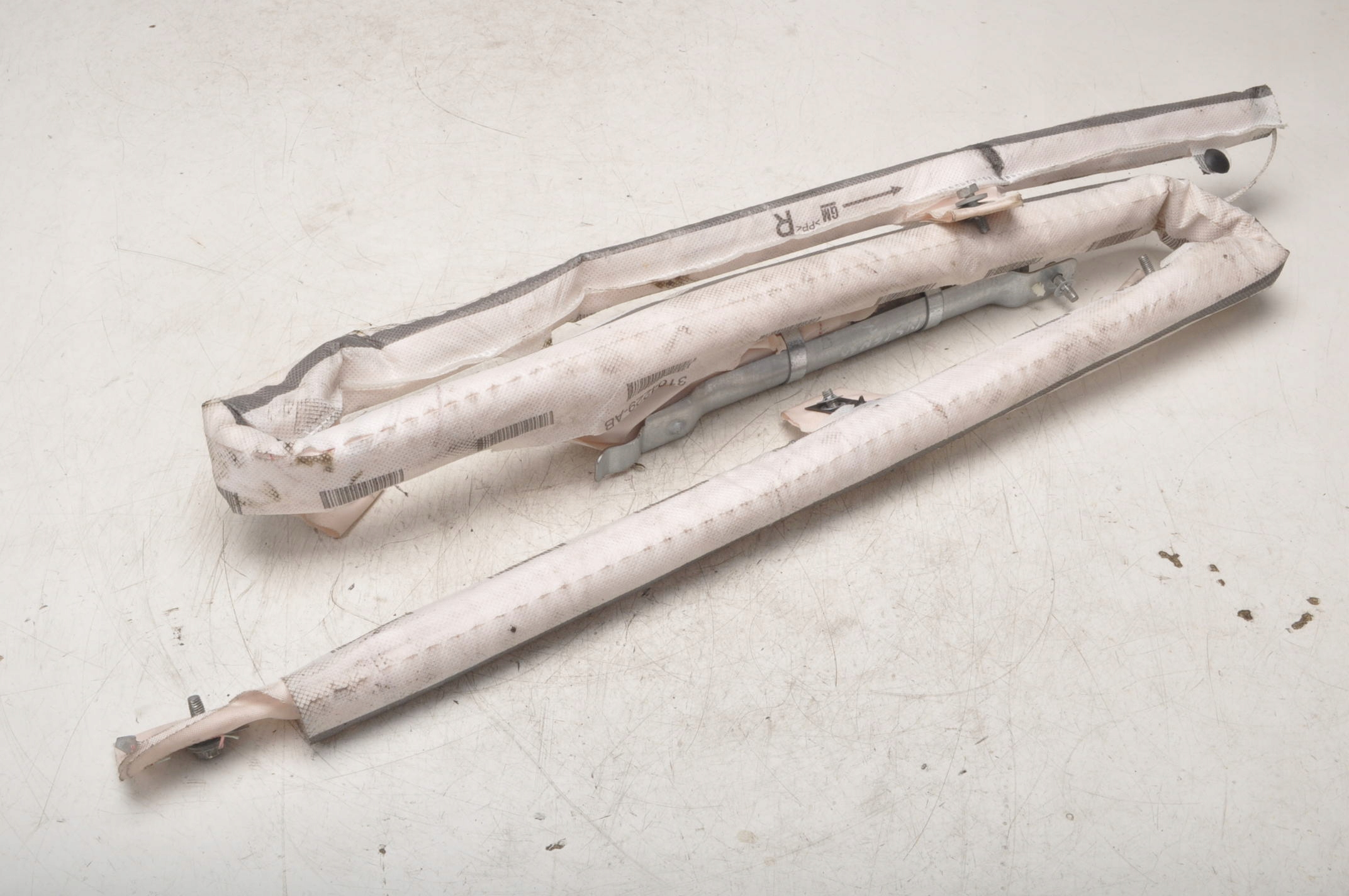 INSIGNIA II B ЗАНАВЕС ПРАВЫЙ 331834242 84443851