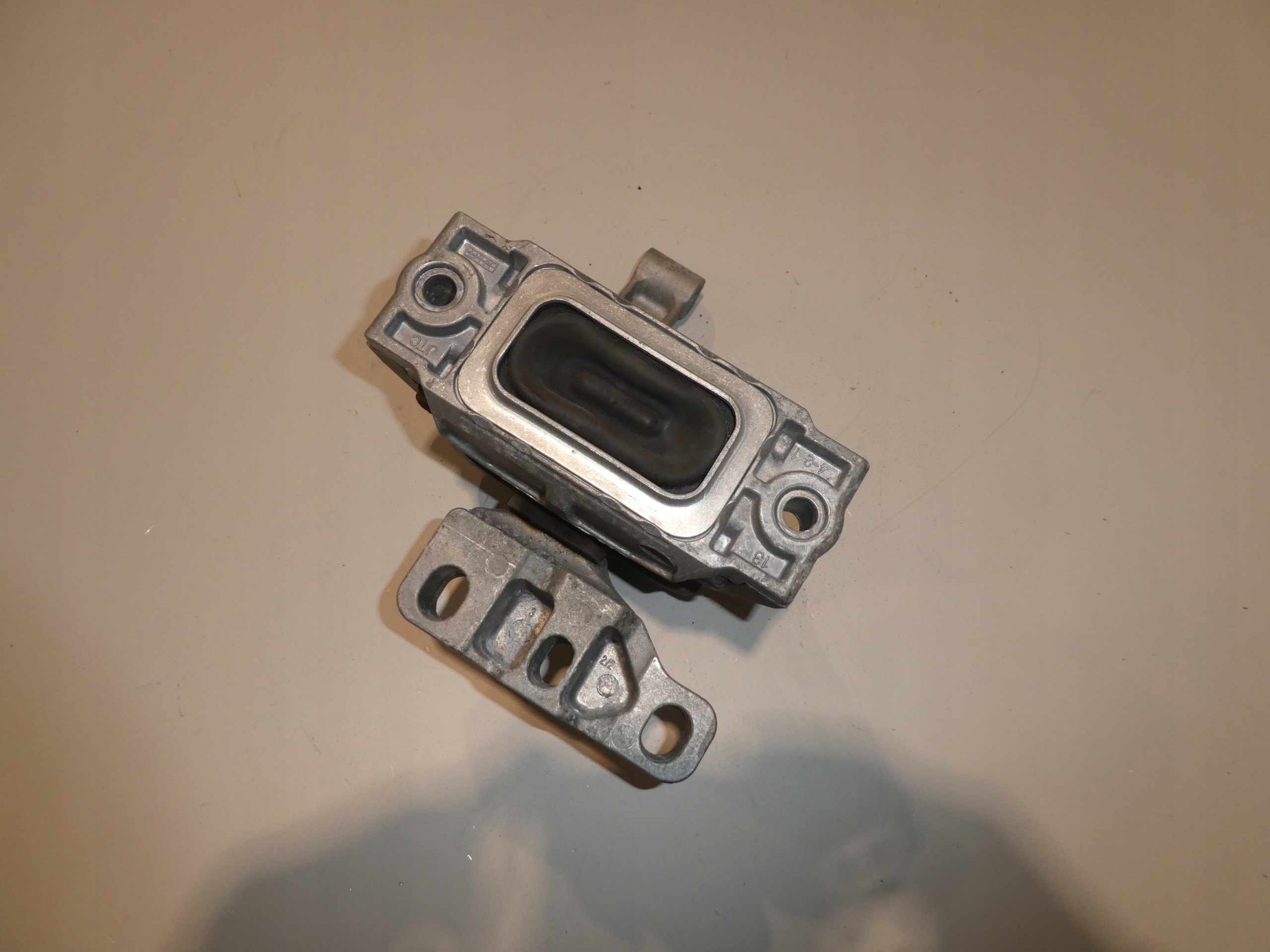 VW AUDI SKODA engine mount 5N0199262