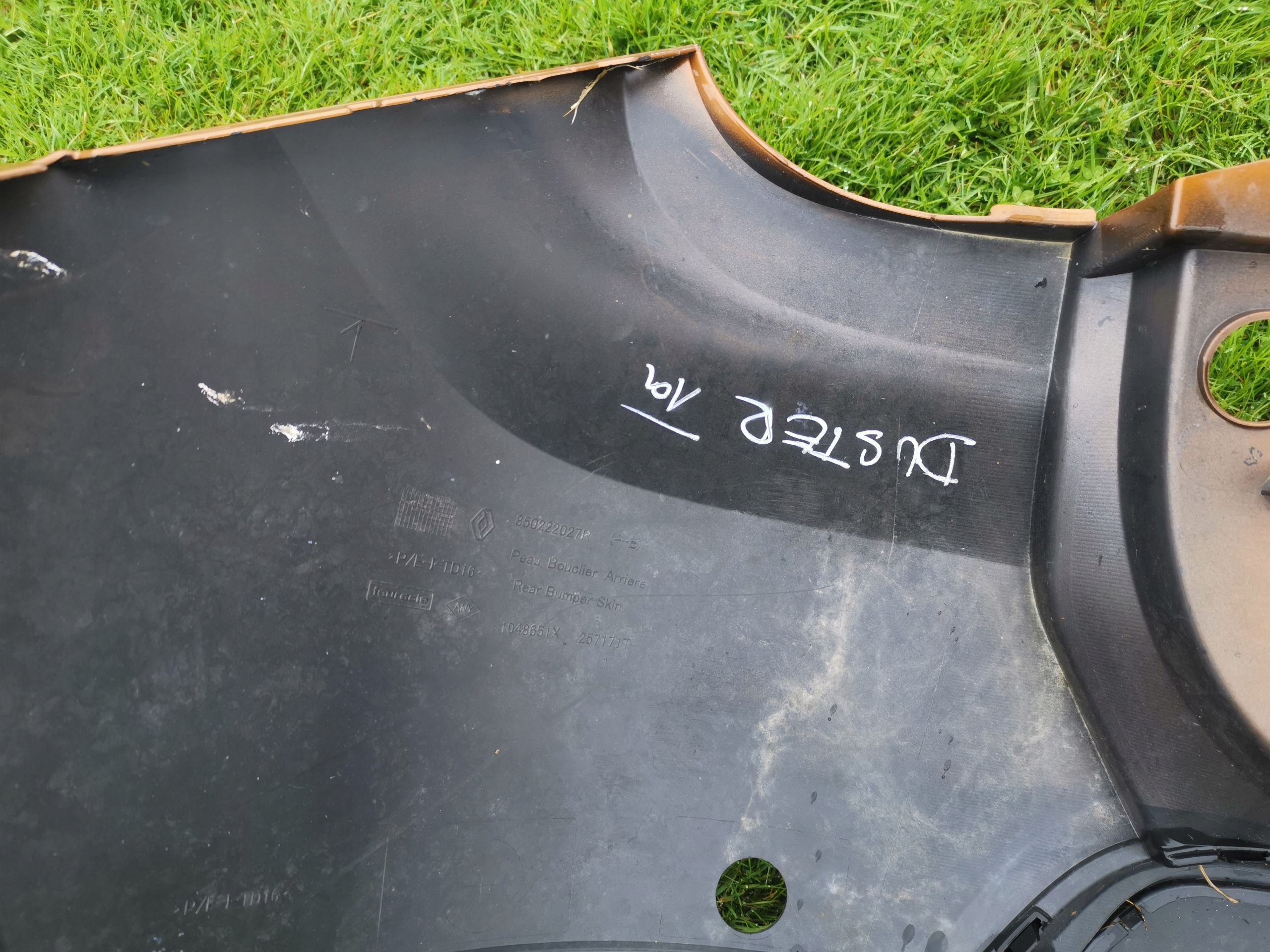 DACIA DUSTER II 2 bumper rear part rear 850222027R