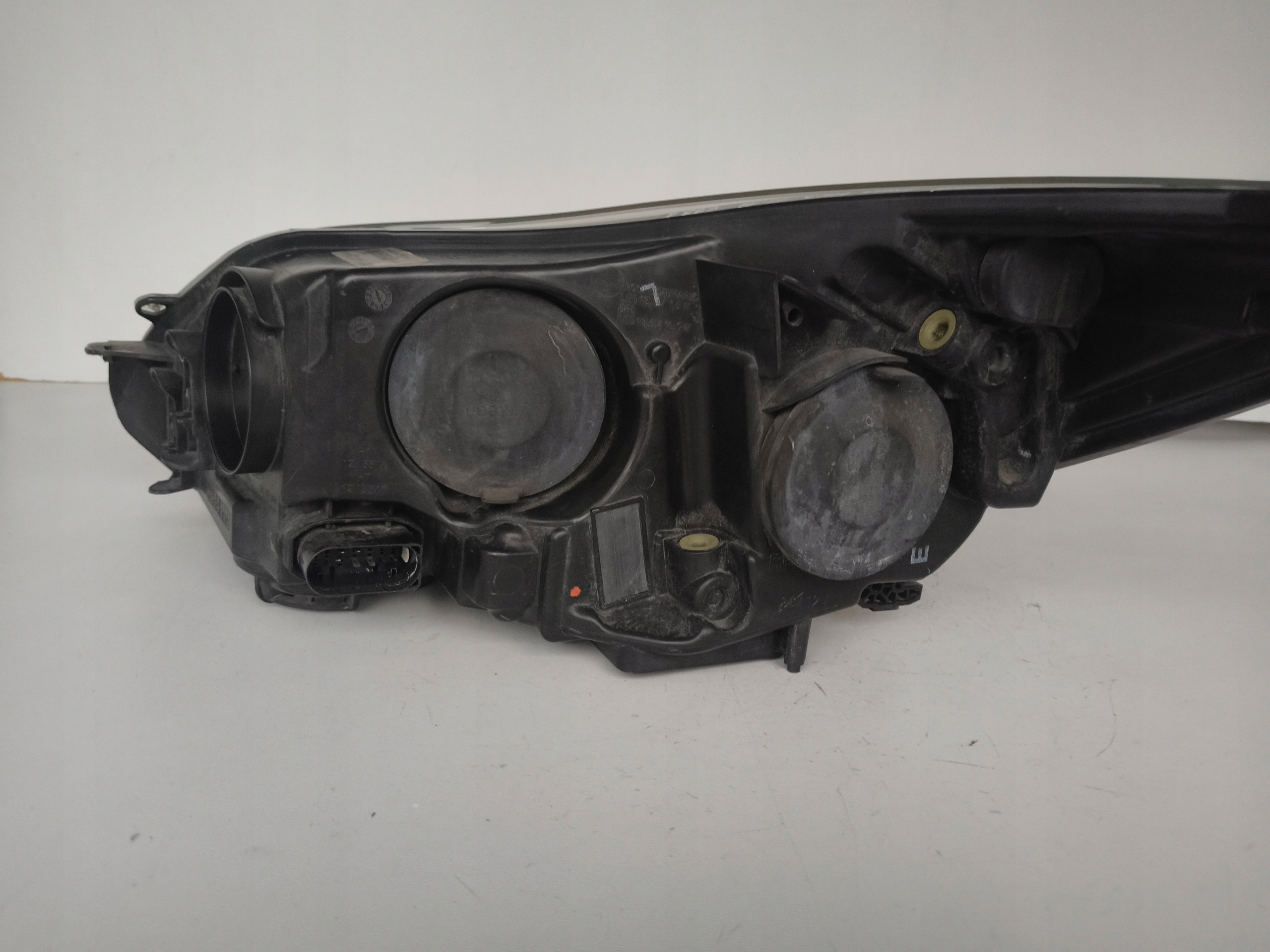 light right REFLEKTOR FORD FOCUS MK3 11-14