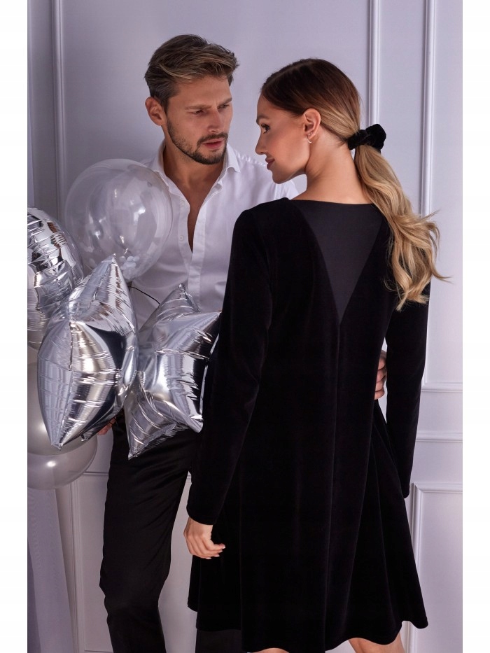 Velurová Šaty Trapézová černá