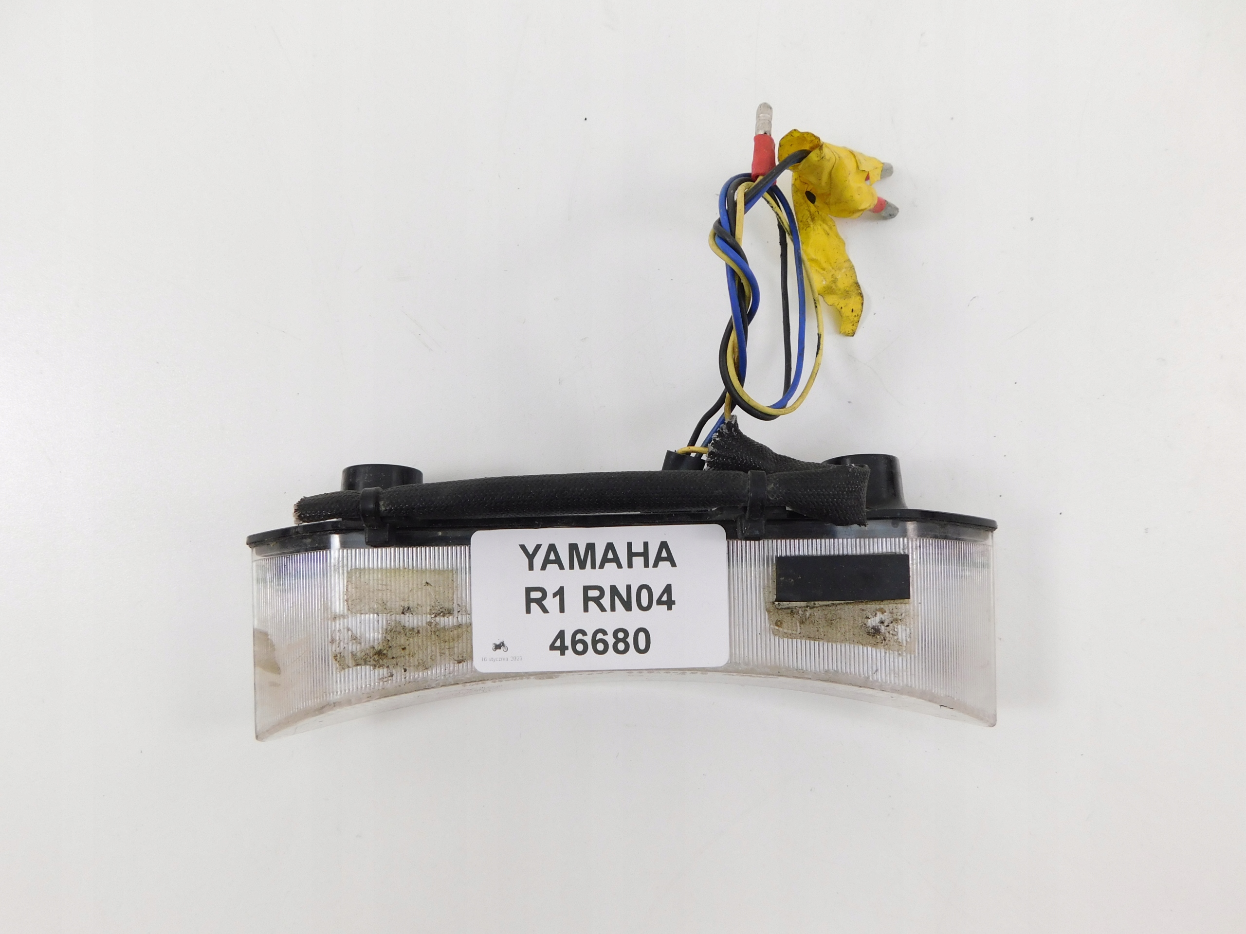 YAMAHA YZF R1 RN04 LAMPA TYLNA TYŁ