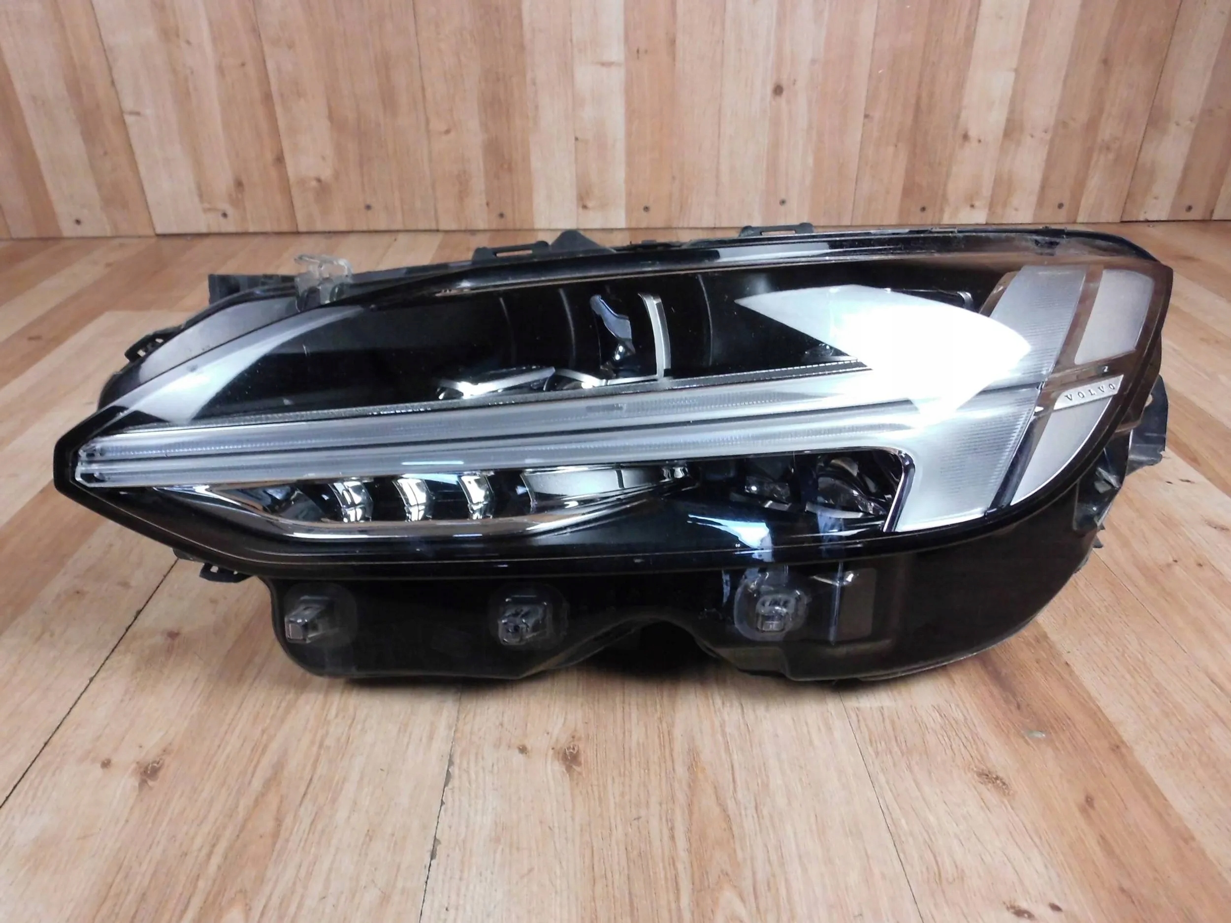 Volvo S90 V90 II 2017+ light left front front