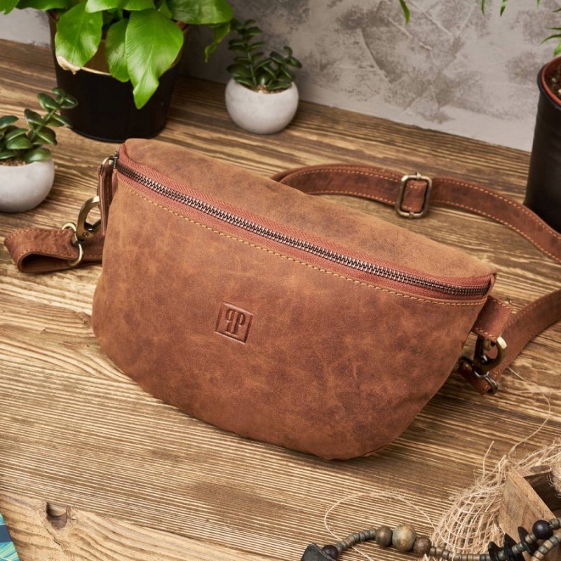 

Nowość! Jasnobrązowa Skórzana Nerka Crossbody