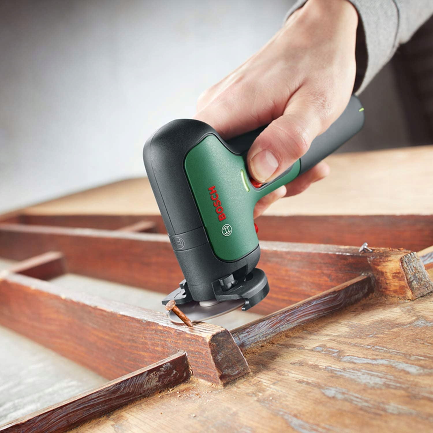 MINI SZLIFIERKA AKUMULATOROWA EASYCUT&GRIND 7,2V BOSCH 06039D2000 Seria 06039D2000