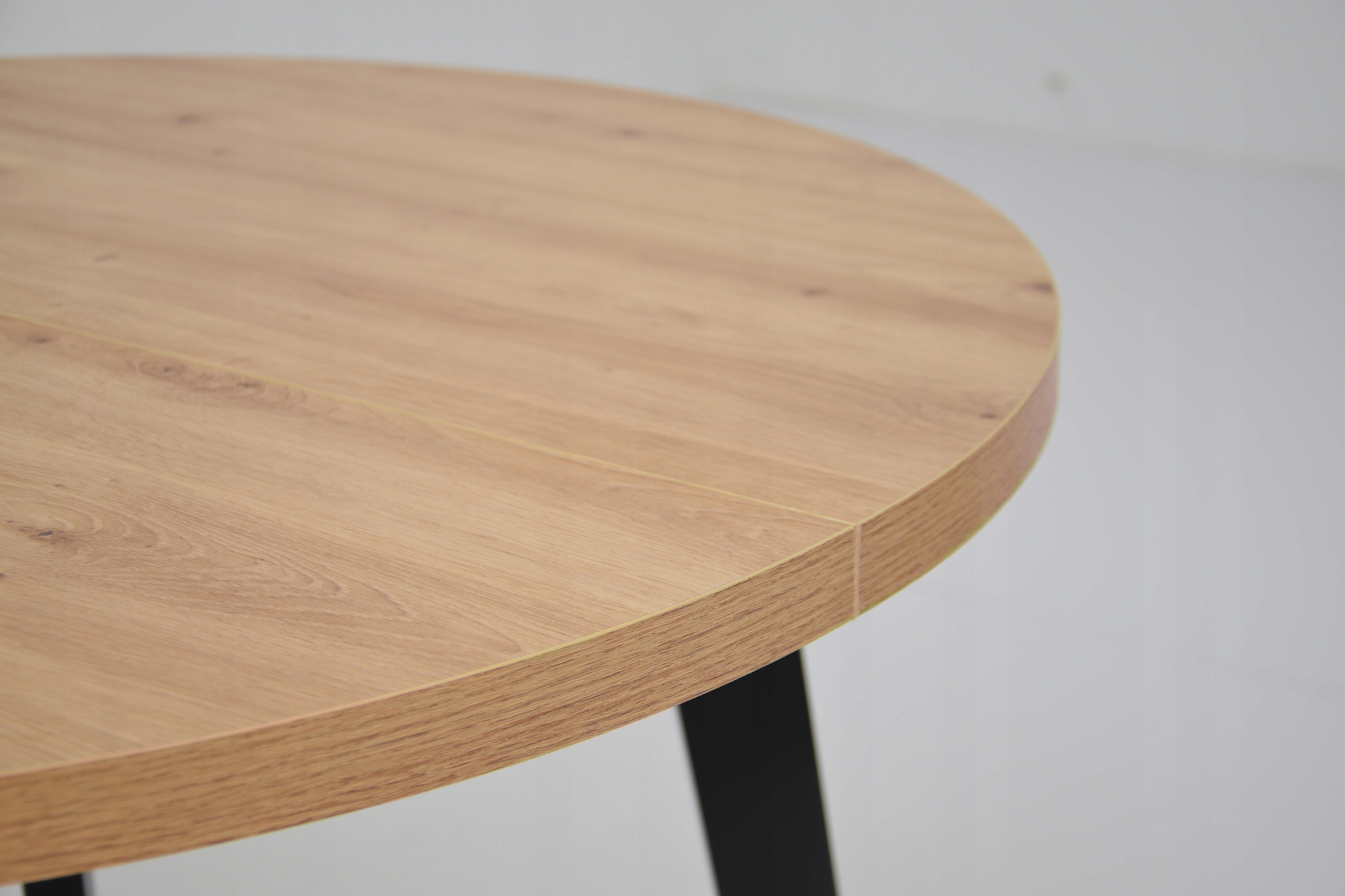 Okrągły stół 100cm Rozkładany do 130 BLAT ARTISAN i 4 TAPICEROWANE krzesła Kolor korpusu krzesła czarny