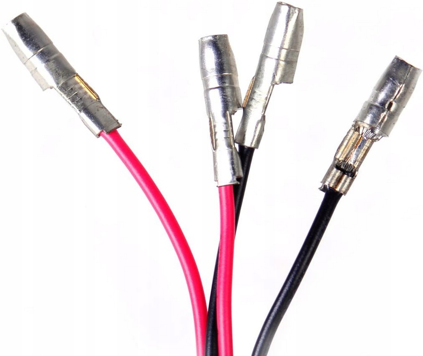 ŚWIATŁA LAMPY DO JAZDY DZIENNEJ KIERUNKOWSKAZ LED Napięcie 12 V