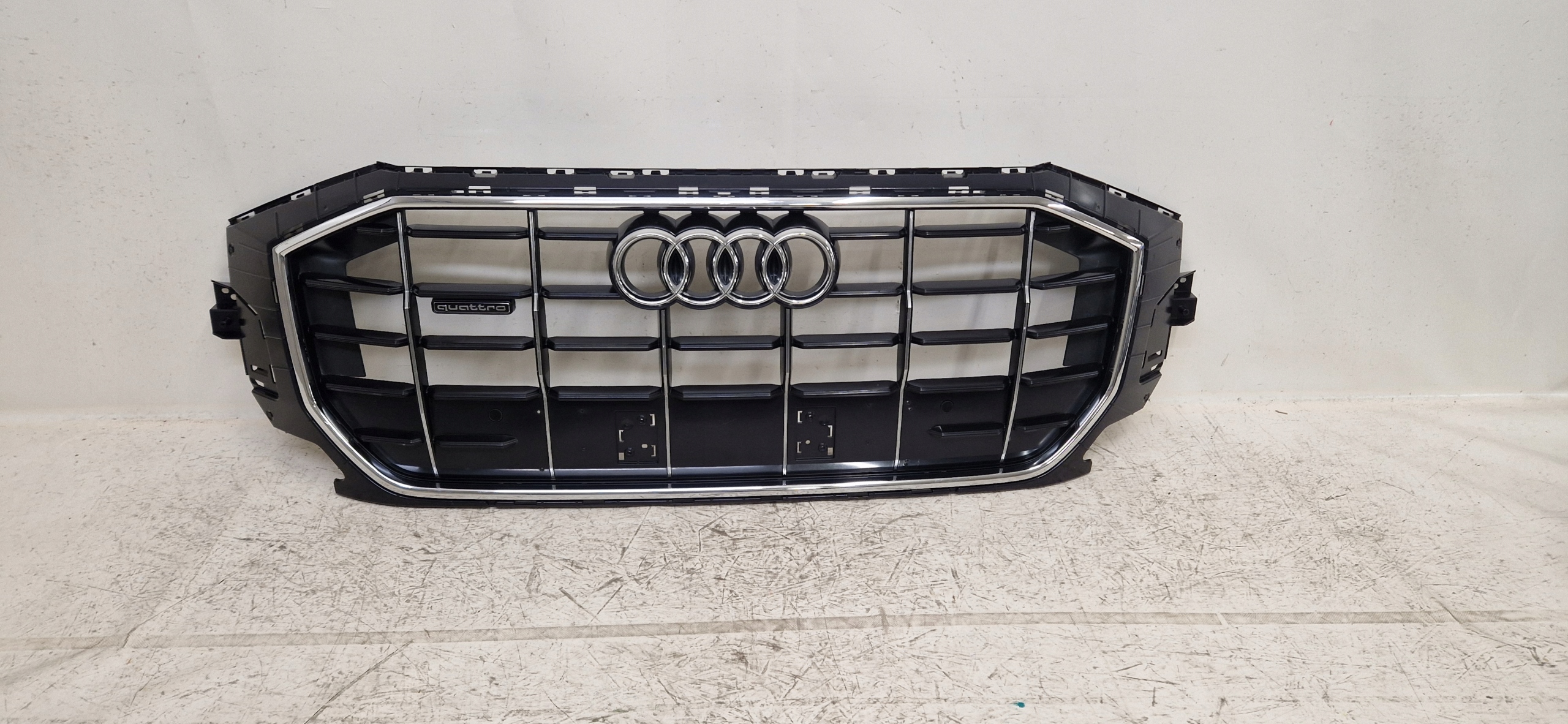 Audi Q8 Kühlergrill FRONTGRILL Kühlergitter - Thumbnail 1